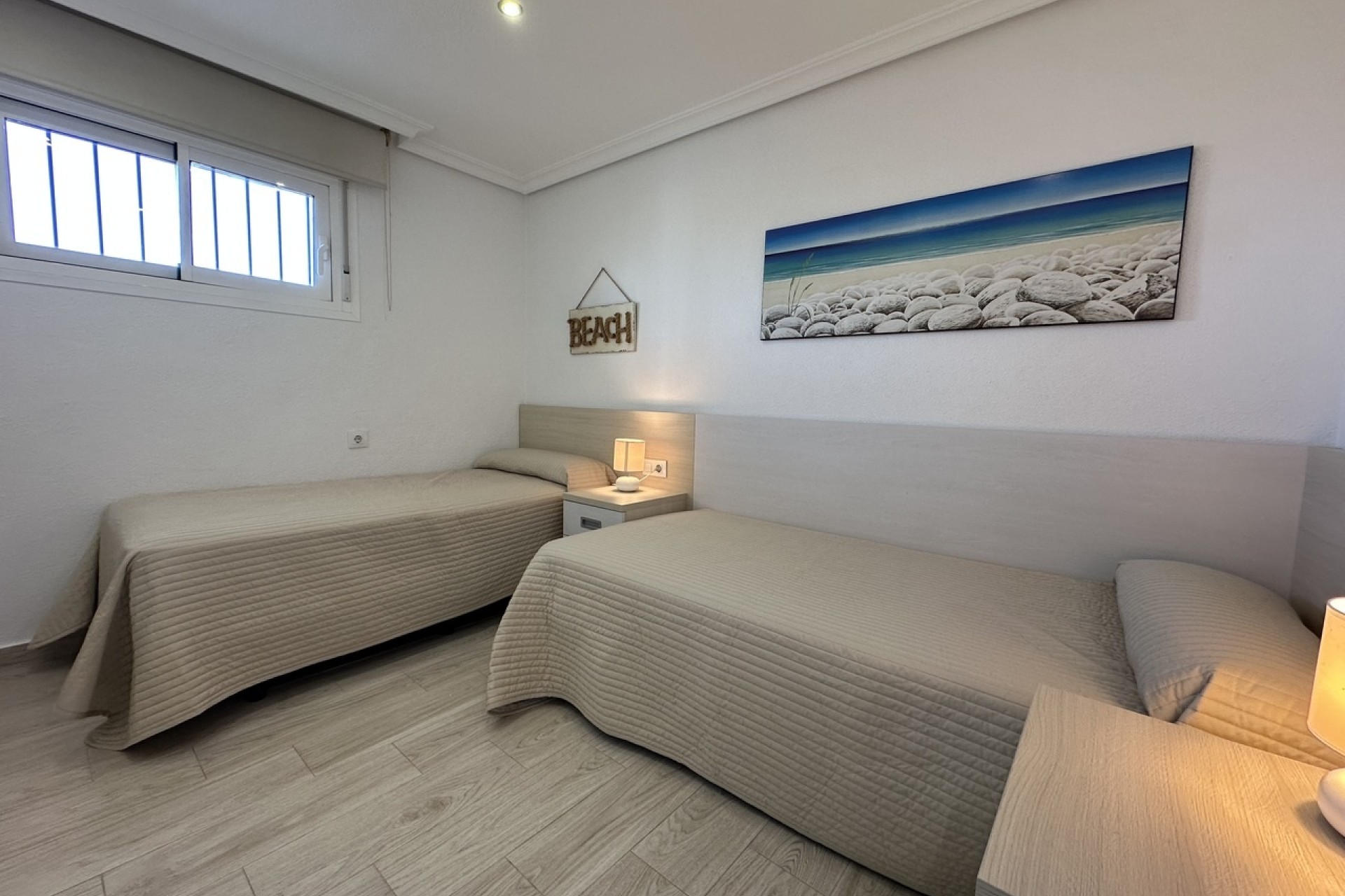Sprzedaż - Apartament / Mieszkanie -
Mil Palmeras - Costa Blanca