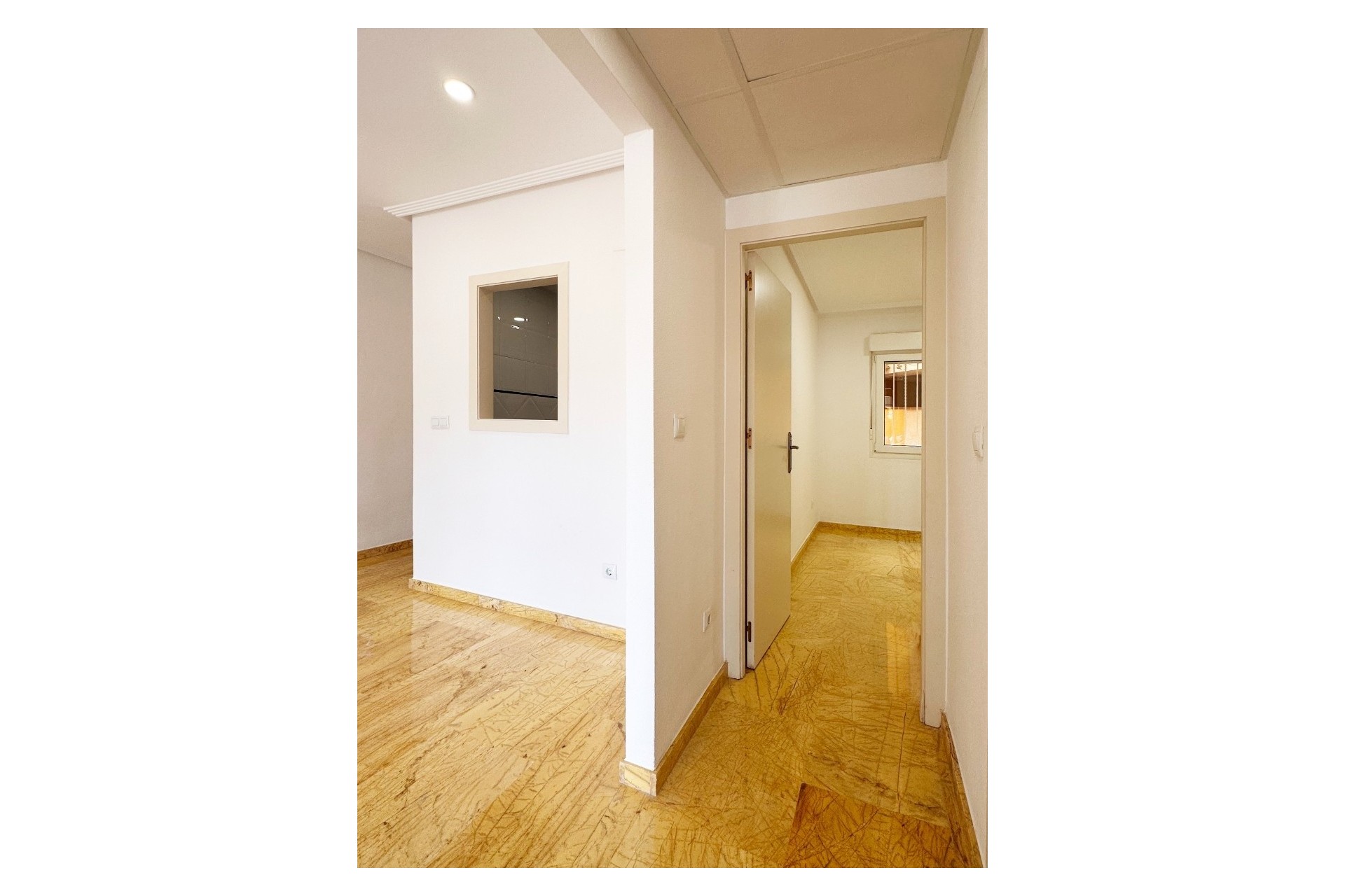 Sprzedaż - Apartament / Mieszkanie -
Orihuela Costa - Agua Marina