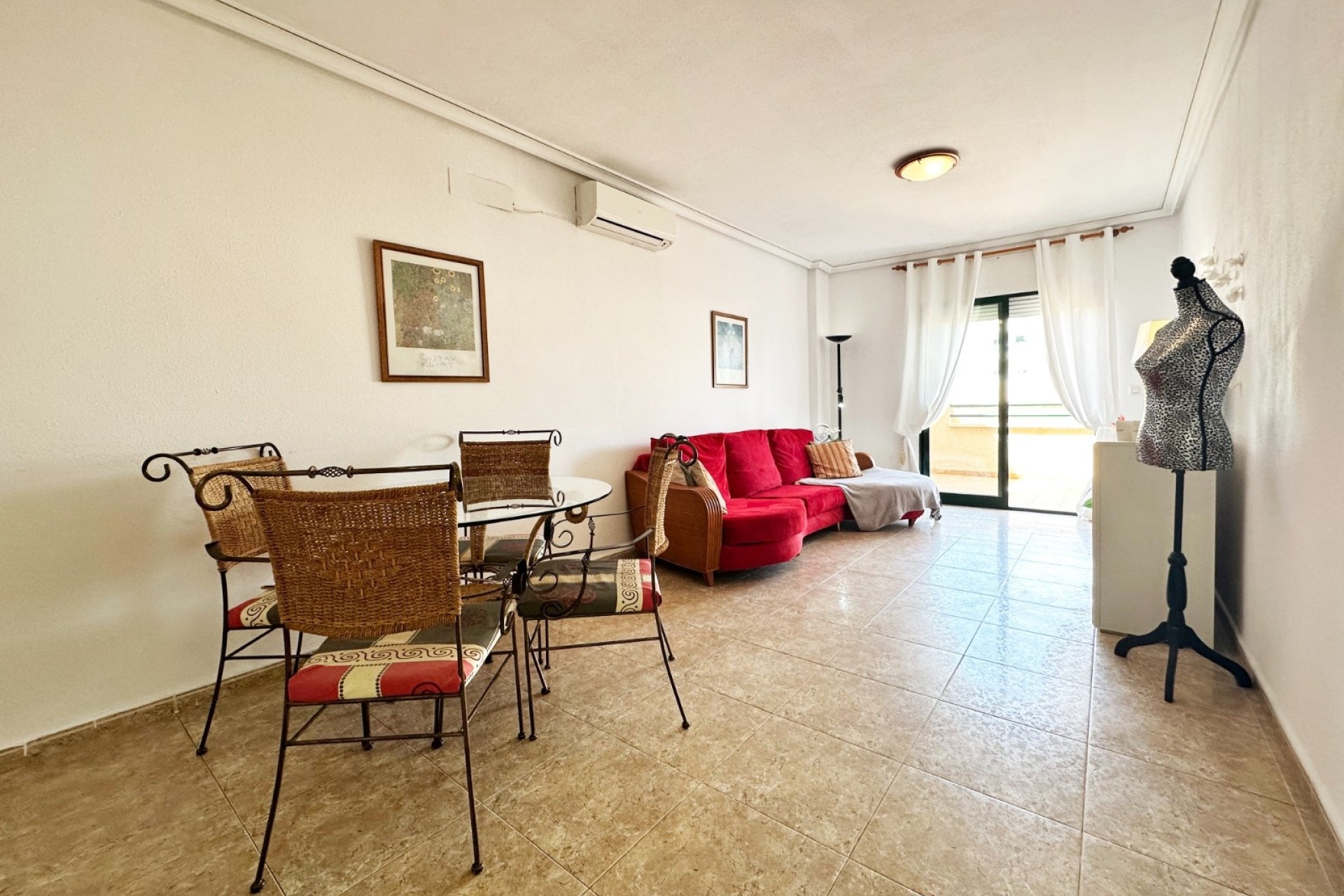 Sprzedaż - Apartament / Mieszkanie -
Orihuela Costa - Aguamarina