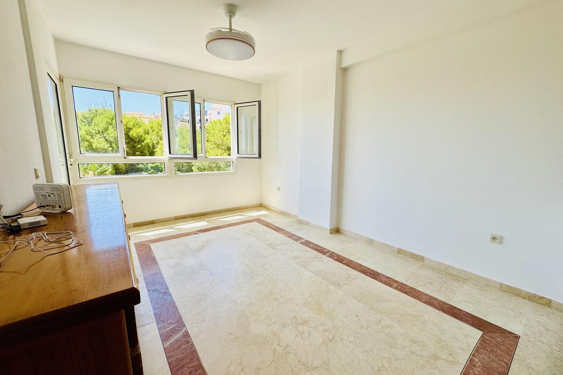 Sprzedaż - Apartament / Mieszkanie -
Orihuela Costa - Altos de Campoamor