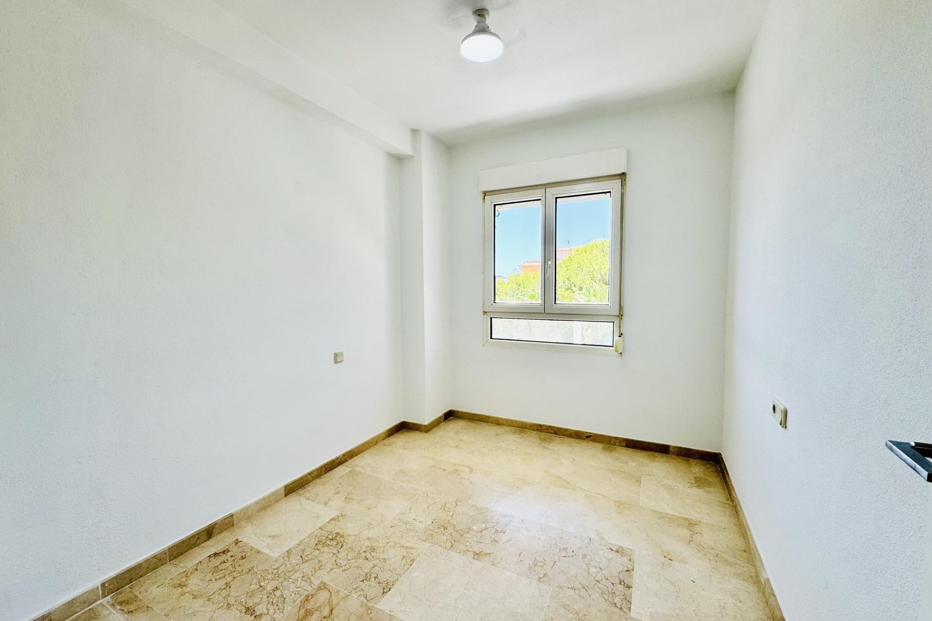 Sprzedaż - Apartament / Mieszkanie -
Orihuela Costa - Altos de Campoamor