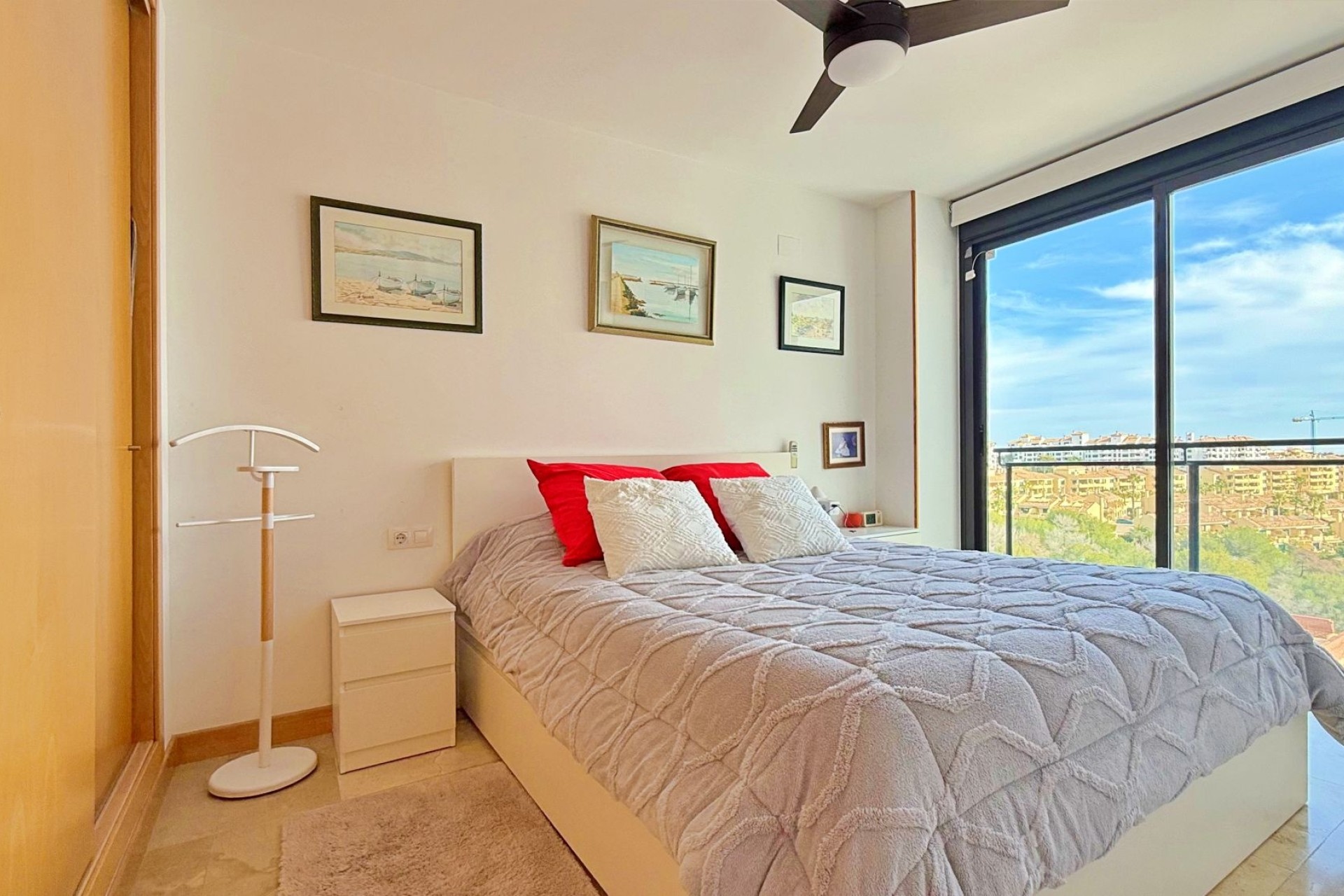 Sprzedaż - Apartament / Mieszkanie -
Orihuela Costa - Campoamor