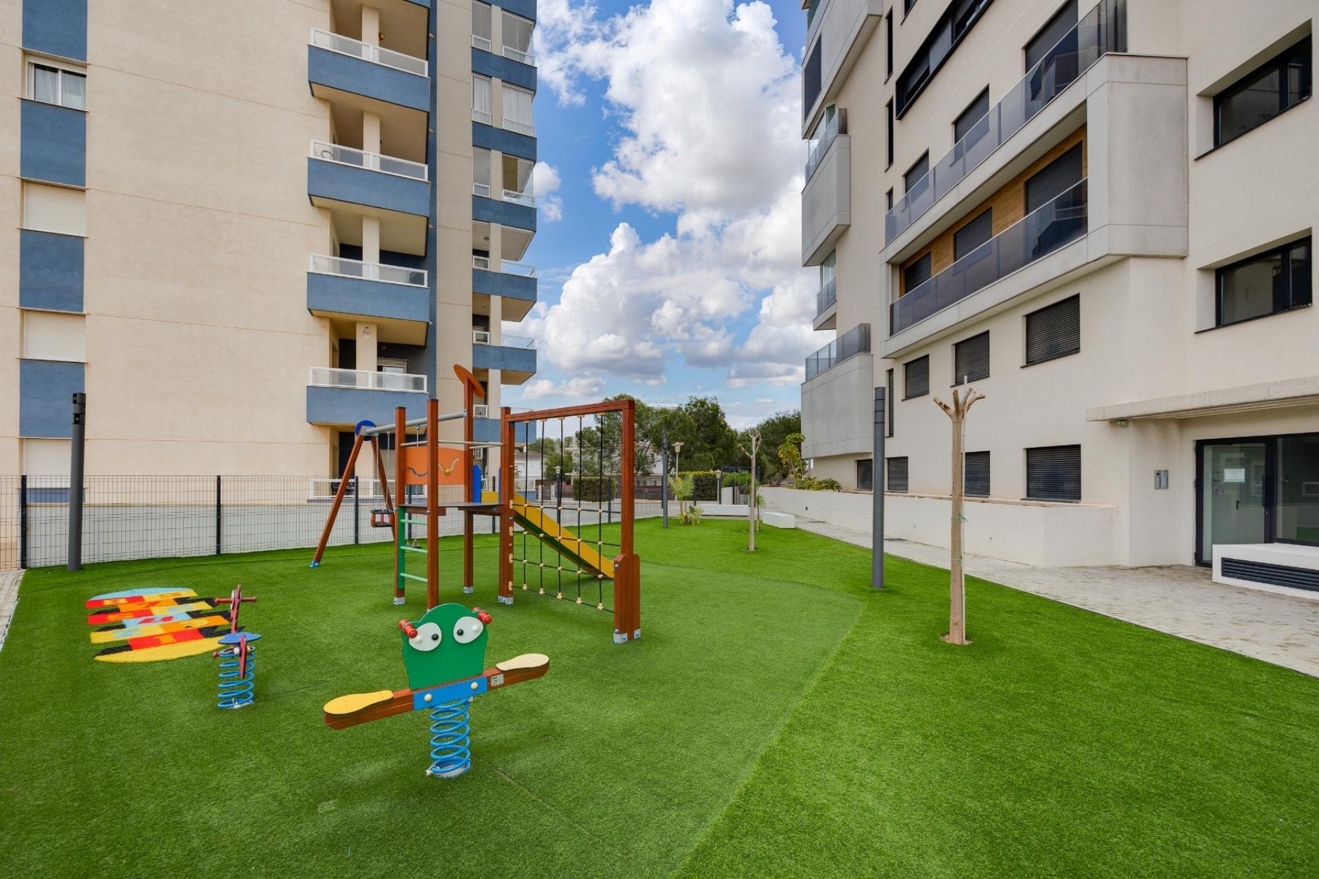 Sprzedaż - Apartament / Mieszkanie -
Orihuela Costa - Campoamor