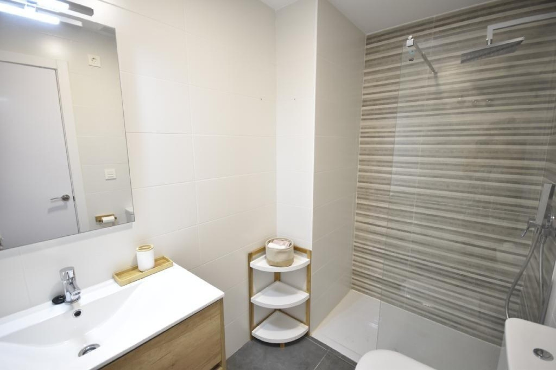 Sprzedaż - Apartament / Mieszkanie -
Orihuela Costa - Campoamor