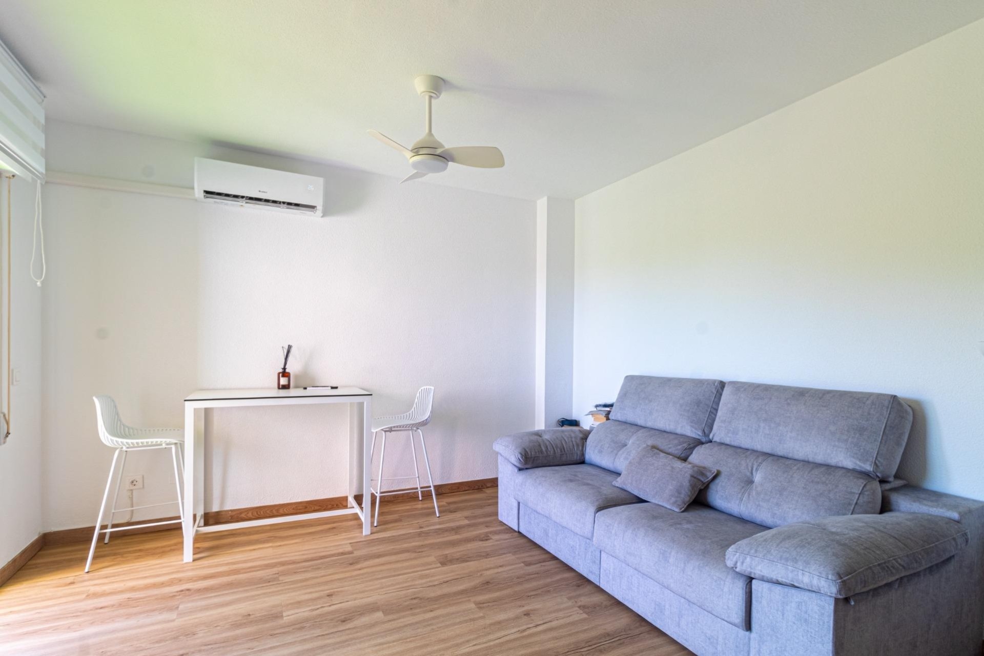 Sprzedaż - Apartament / Mieszkanie -
Orihuela Costa - Campoamor