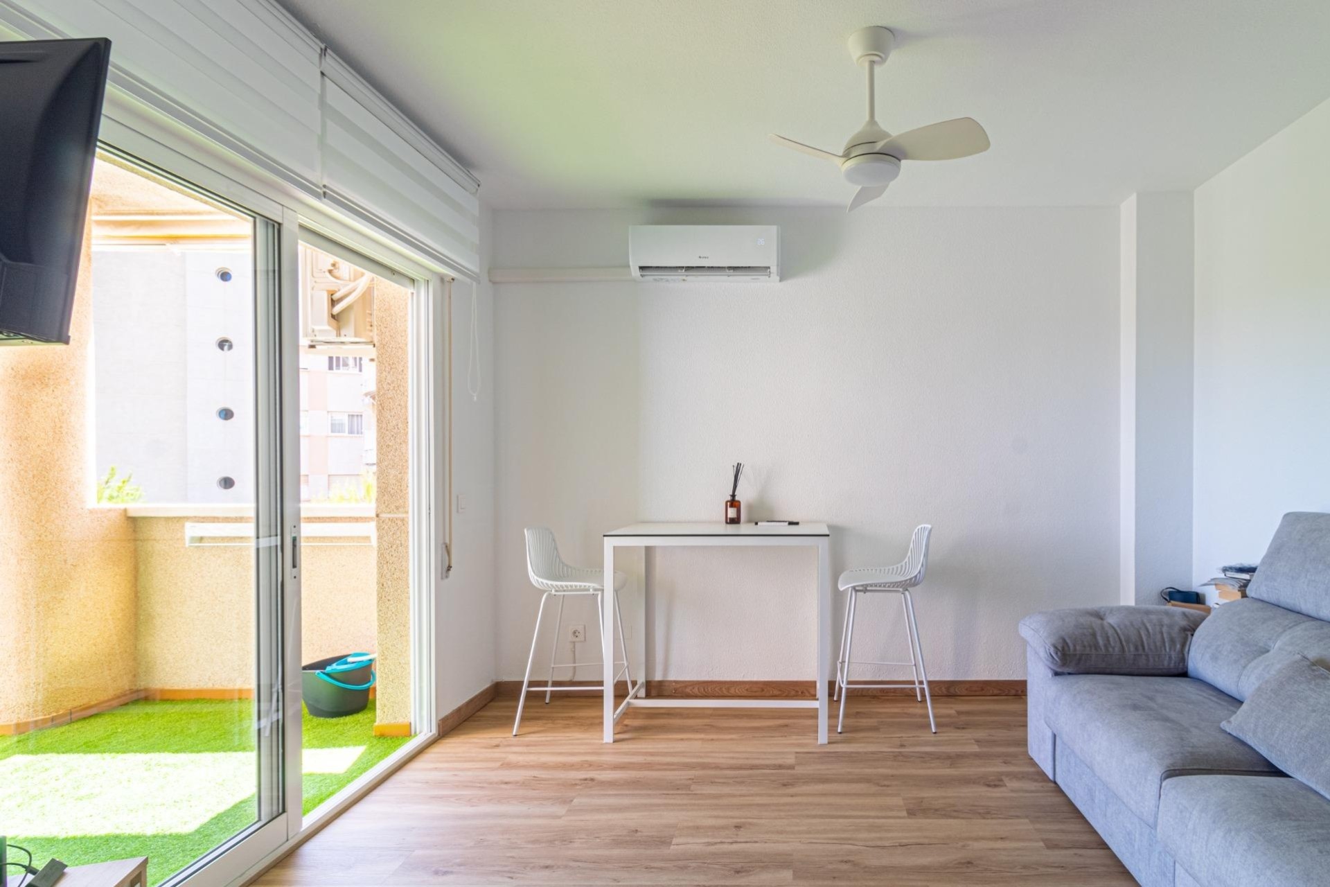 Sprzedaż - Apartament / Mieszkanie -
Orihuela Costa - Campoamor