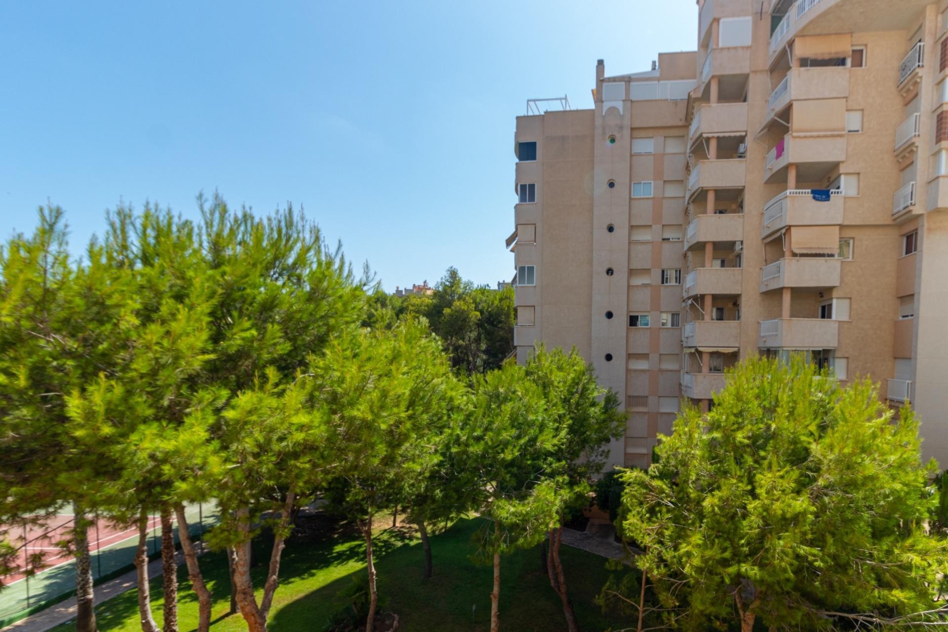 Sprzedaż - Apartament / Mieszkanie -
Orihuela Costa - Campoamor