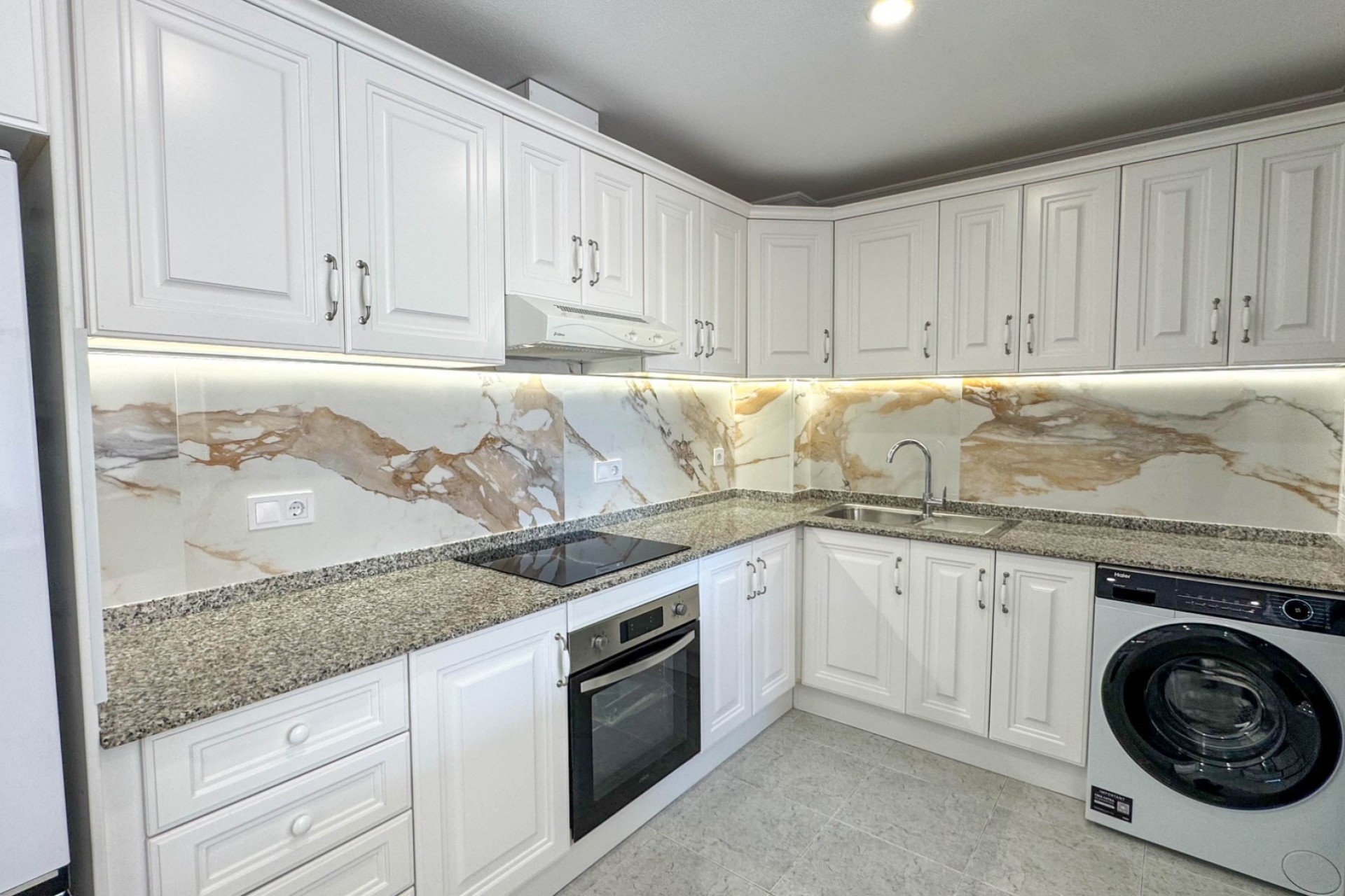 Sprzedaż - Apartament / Mieszkanie -
Orihuela Costa - Costa Blanca