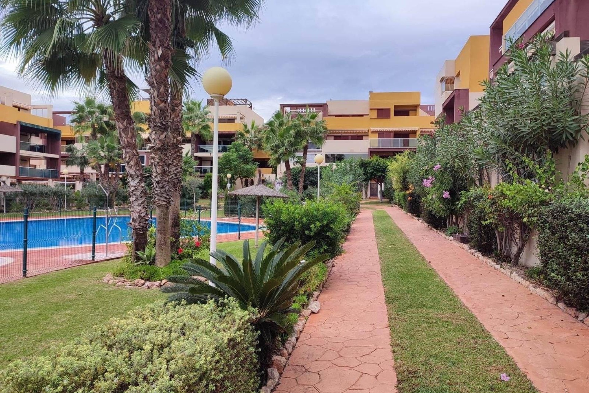 Sprzedaż - Apartament / Mieszkanie -
Orihuela Costa - Horizonte - La Campana