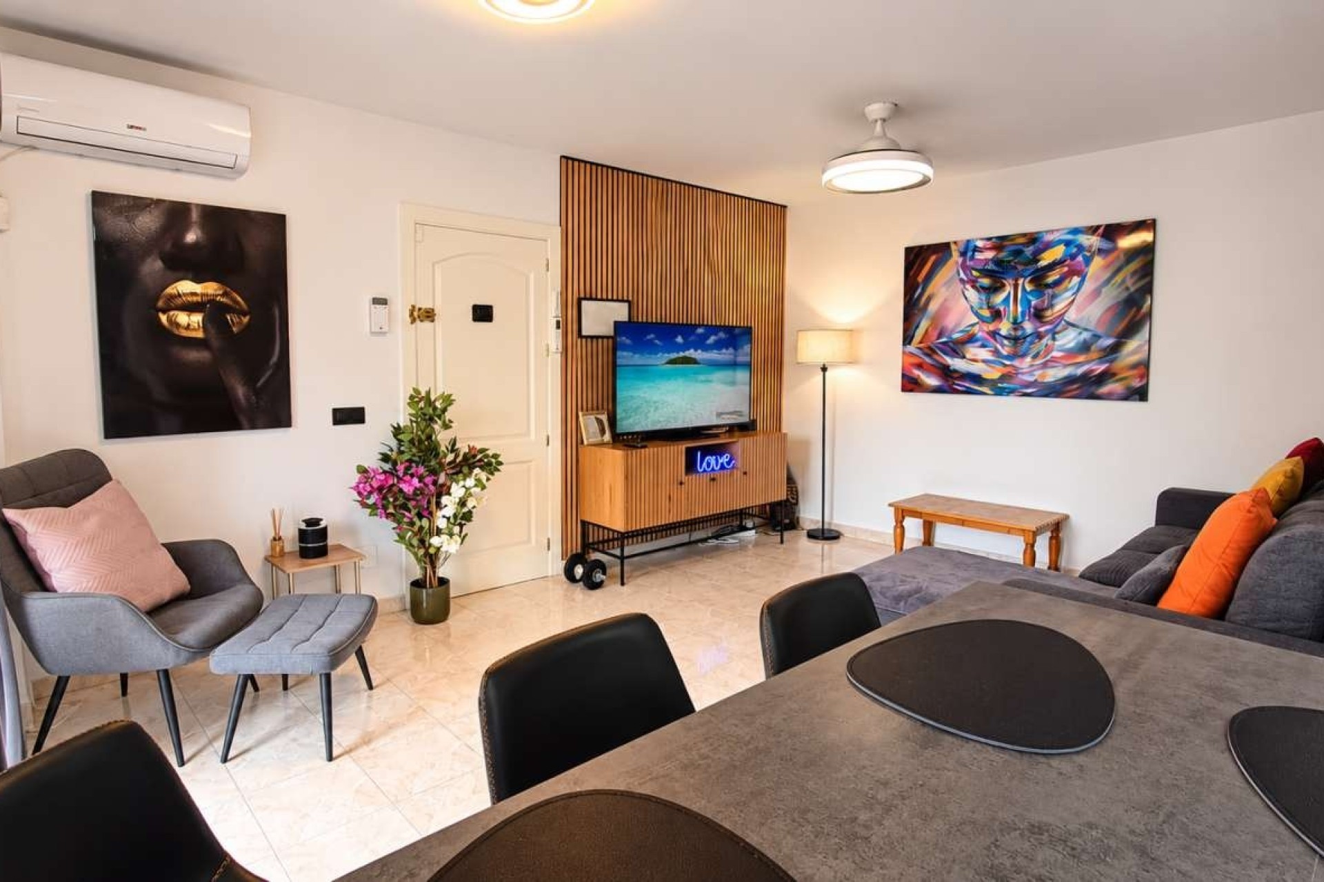 Sprzedaż - Apartament / Mieszkanie -
Orihuela Costa - La Florida
