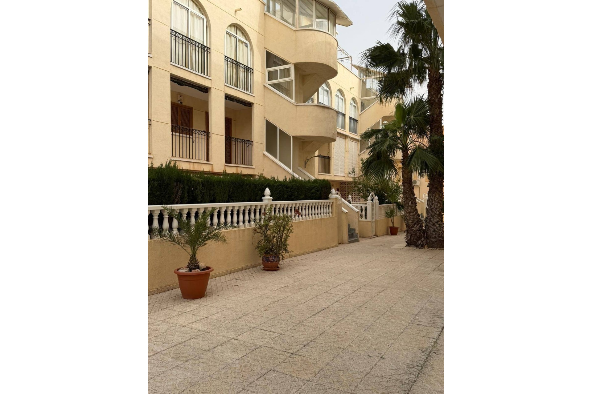 Sprzedaż - Apartament / Mieszkanie -
Orihuela Costa - La Regia