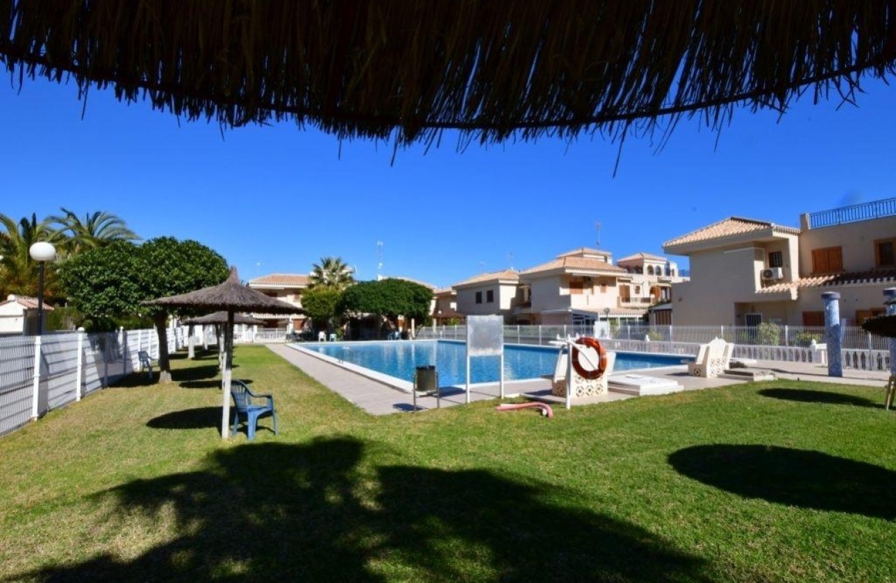 Sprzedaż - Apartament / Mieszkanie -
Orihuela Costa - La Zenia