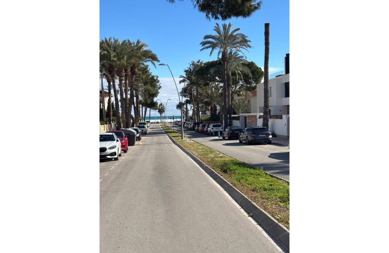 Sprzedaż - Apartament / Mieszkanie -
Orihuela Costa - La Zenia