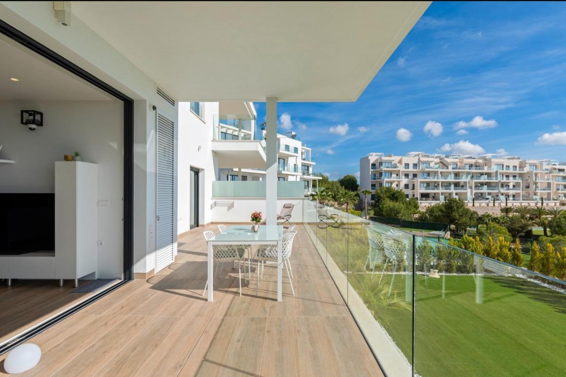 Sprzedaż - Apartament / Mieszkanie -
Orihuela Costa - Las Colinas Golf
