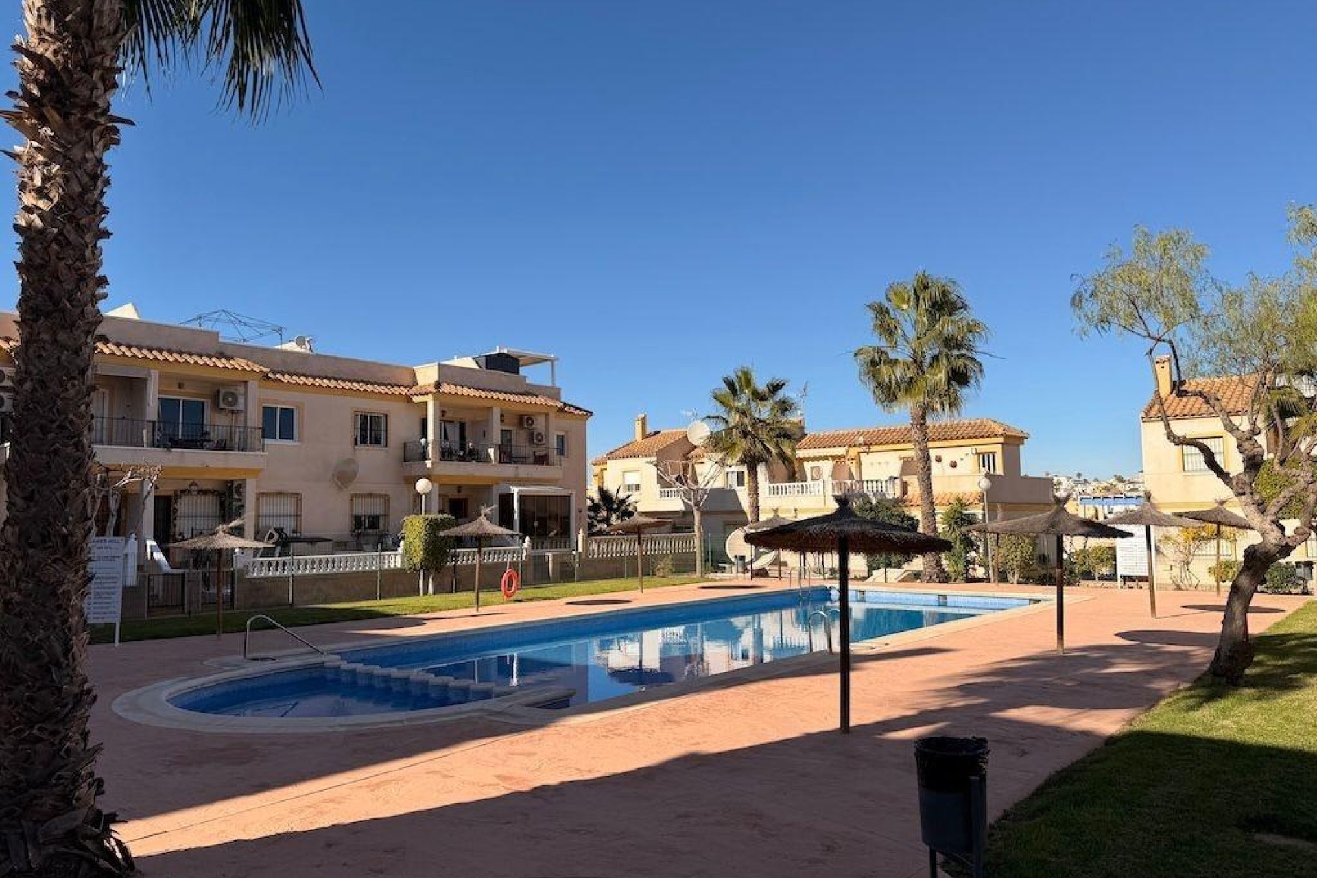 Sprzedaż - Apartament / Mieszkanie -
Orihuela Costa - Las Filipinas