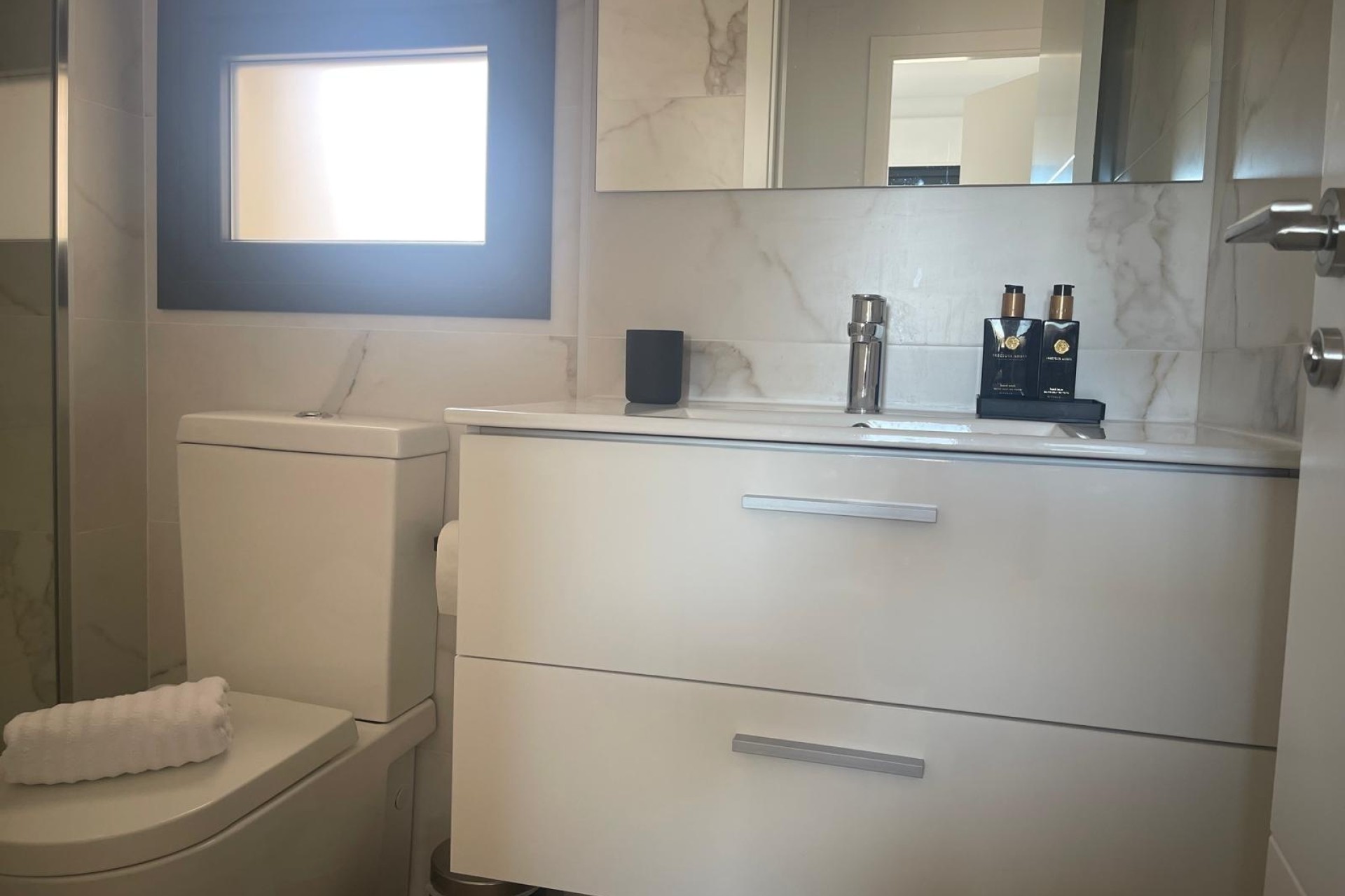 Sprzedaż - Apartament / Mieszkanie -
Orihuela Costa - Las Filipinas