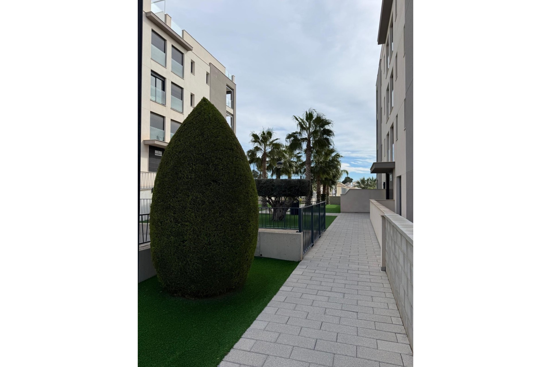 Sprzedaż - Apartament / Mieszkanie -
Orihuela Costa - Las Filipinas