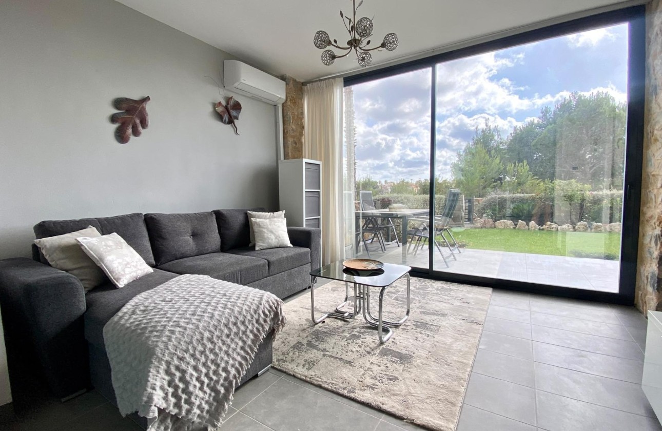 Sprzedaż - Apartament / Mieszkanie -
Orihuela Costa - Las Ramblas Golf