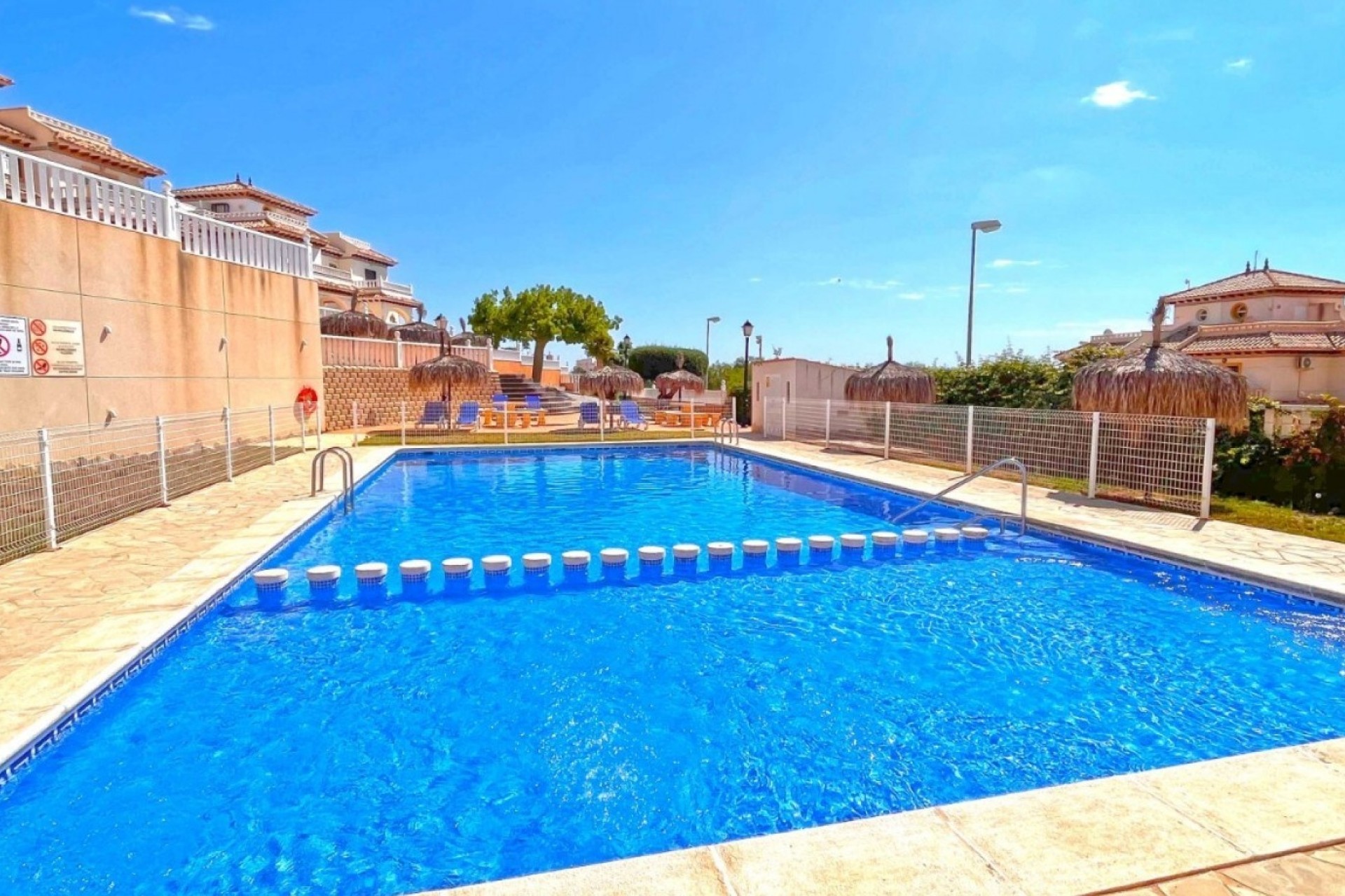 Sprzedaż - Apartament / Mieszkanie -
Orihuela Costa - Lomas de Cabo Roig
