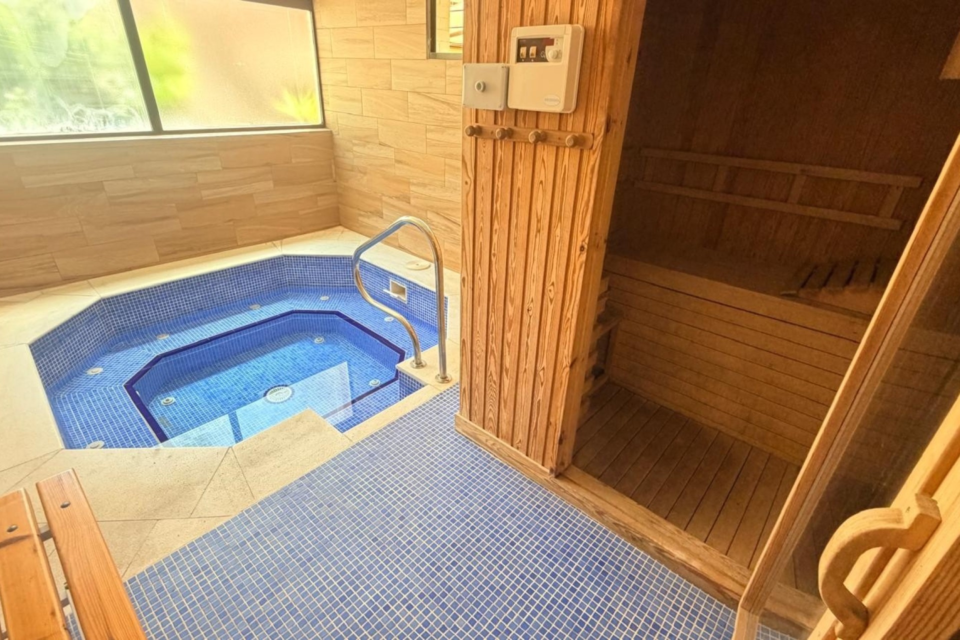 Sprzedaż - Apartament / Mieszkanie -
Orihuela Costa - Lomas de Cabo Roig