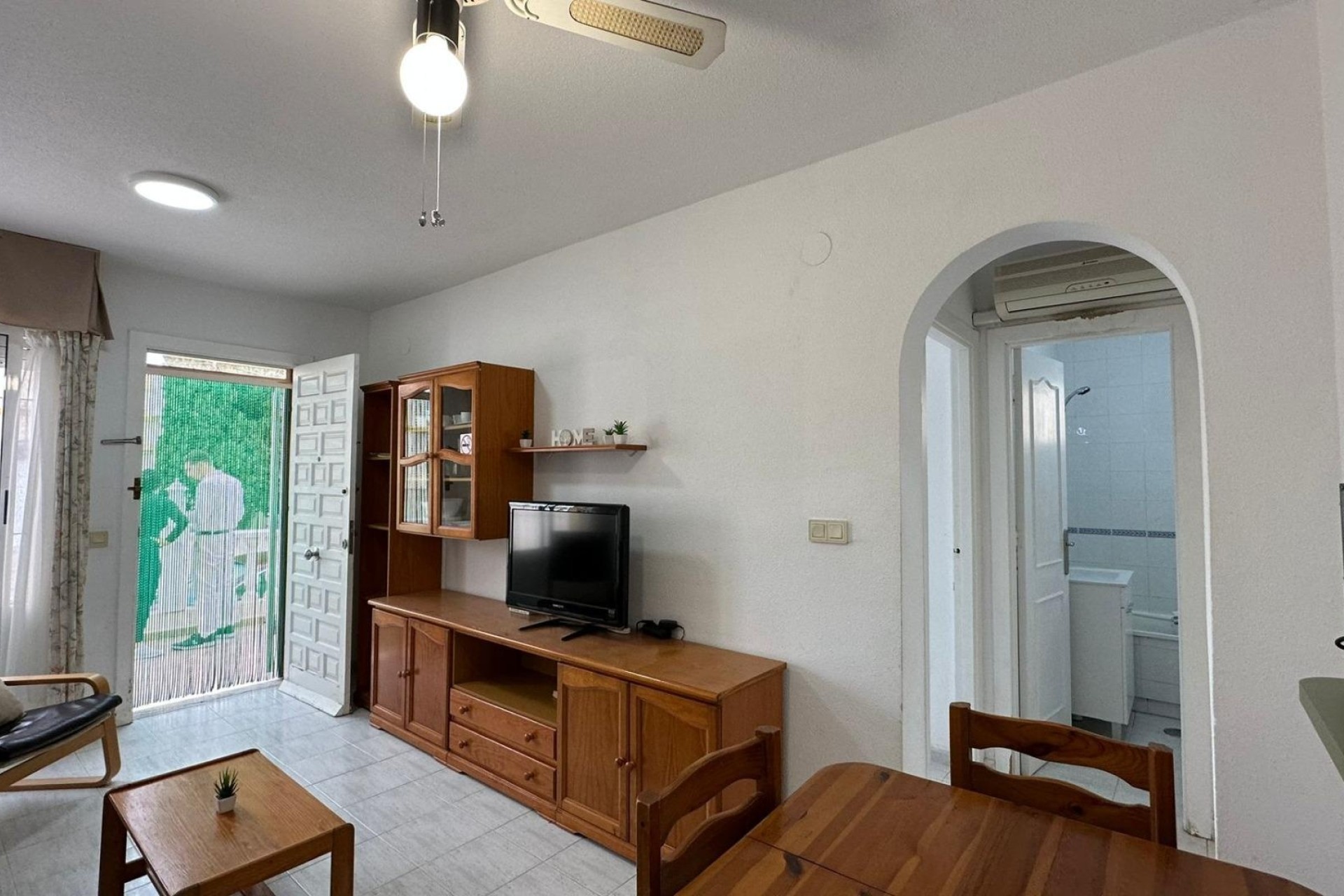 Sprzedaż - Apartament / Mieszkanie -
Orihuela Costa - Los Almendros-La Florida