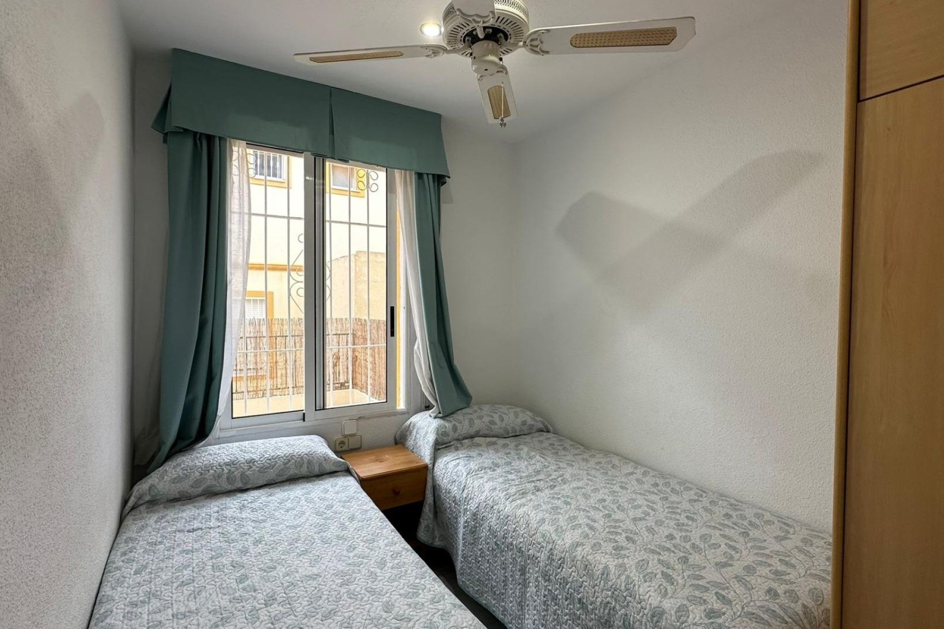 Sprzedaż - Apartament / Mieszkanie -
Orihuela Costa - Los Almendros-La Florida