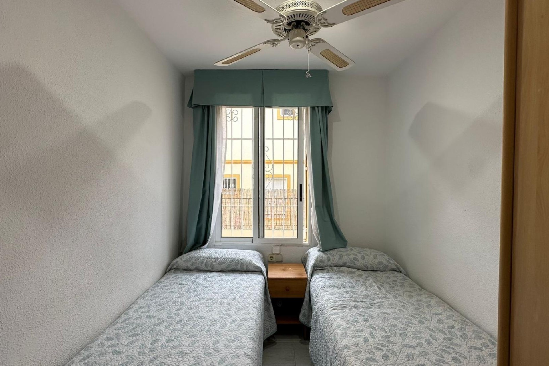 Sprzedaż - Apartament / Mieszkanie -
Orihuela Costa - Los Almendros-La Florida