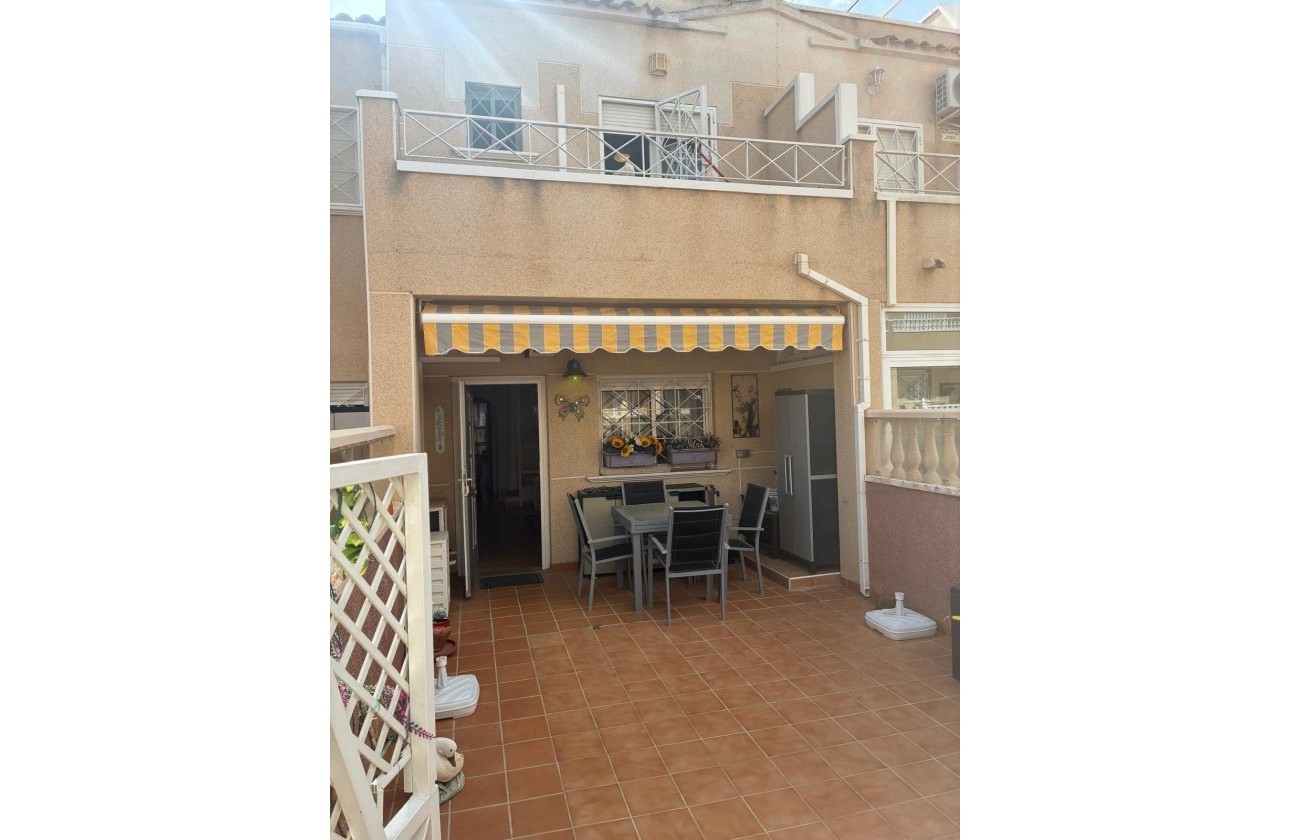 Sprzedaż - Apartament / Mieszkanie -
Orihuela Costa - Los Almendros-la Florida