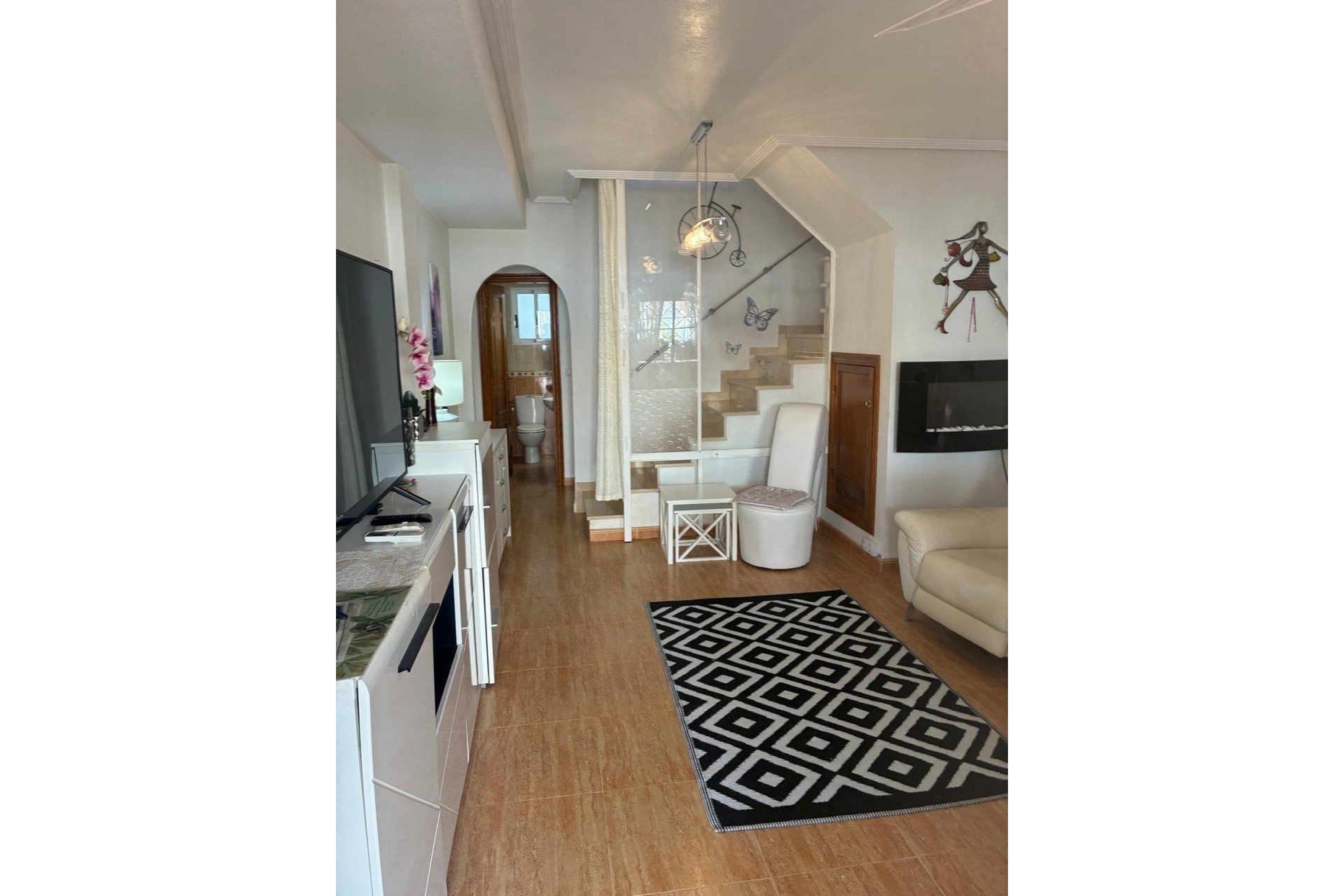 Sprzedaż - Apartament / Mieszkanie -
Orihuela Costa - Los Almendros-la Florida