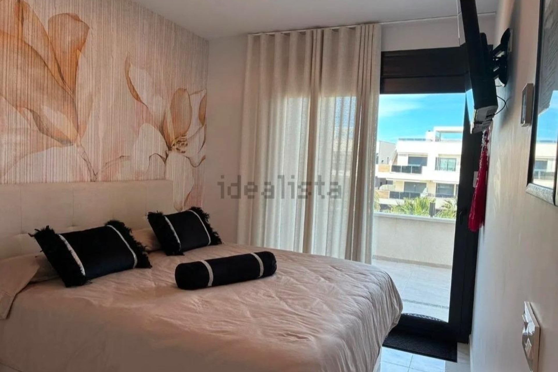 Sprzedaż - Apartament / Mieszkanie -
Orihuela Costa - Los Almendros-la Florida