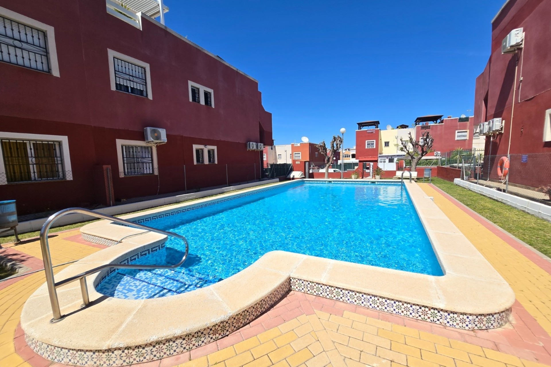 Sprzedaż - Apartament / Mieszkanie -
Orihuela Costa - Los Altos *