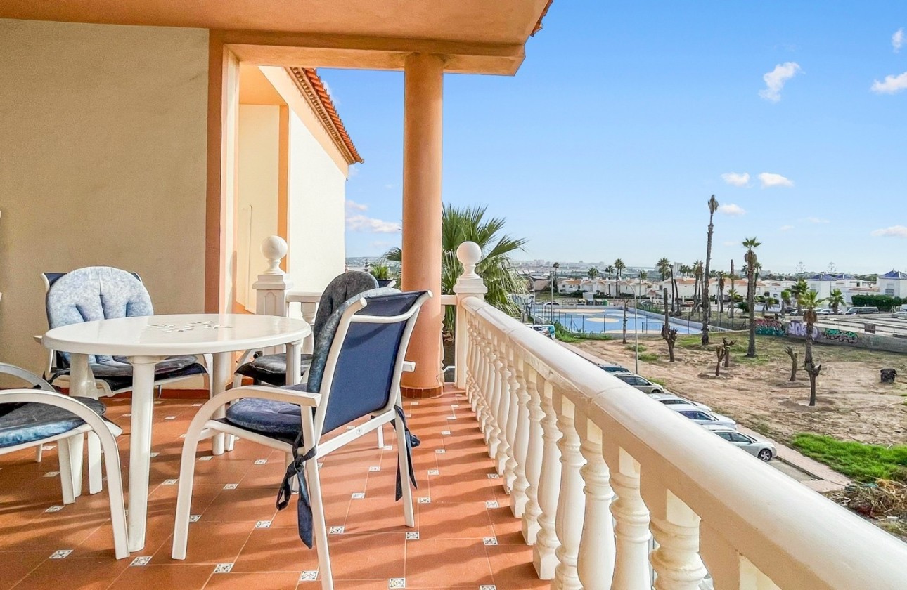 Sprzedaż - Apartament / Mieszkanie -
Orihuela Costa - Los Altos *