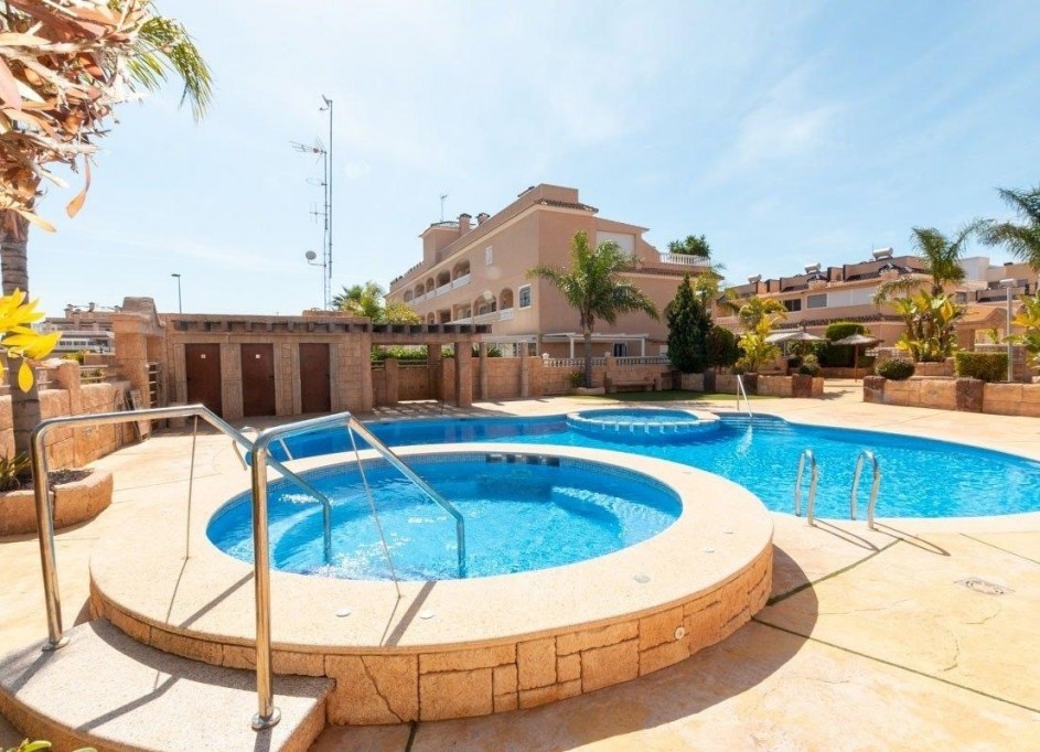 Sprzedaż - Apartament mieszkanie -
Orihuela Costa - Los Dolses
