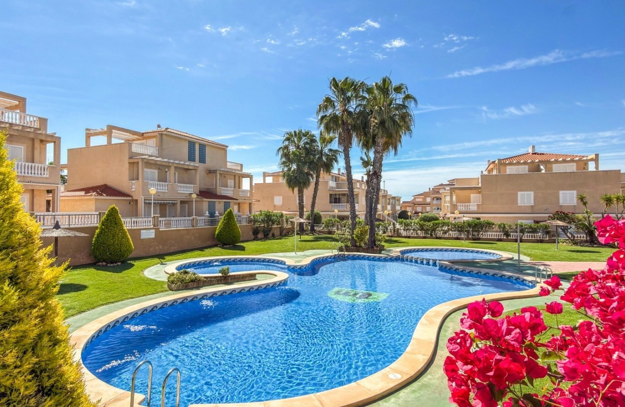 Sprzedaż - Apartament / Mieszkanie -
Orihuela Costa - Playa Flamenca