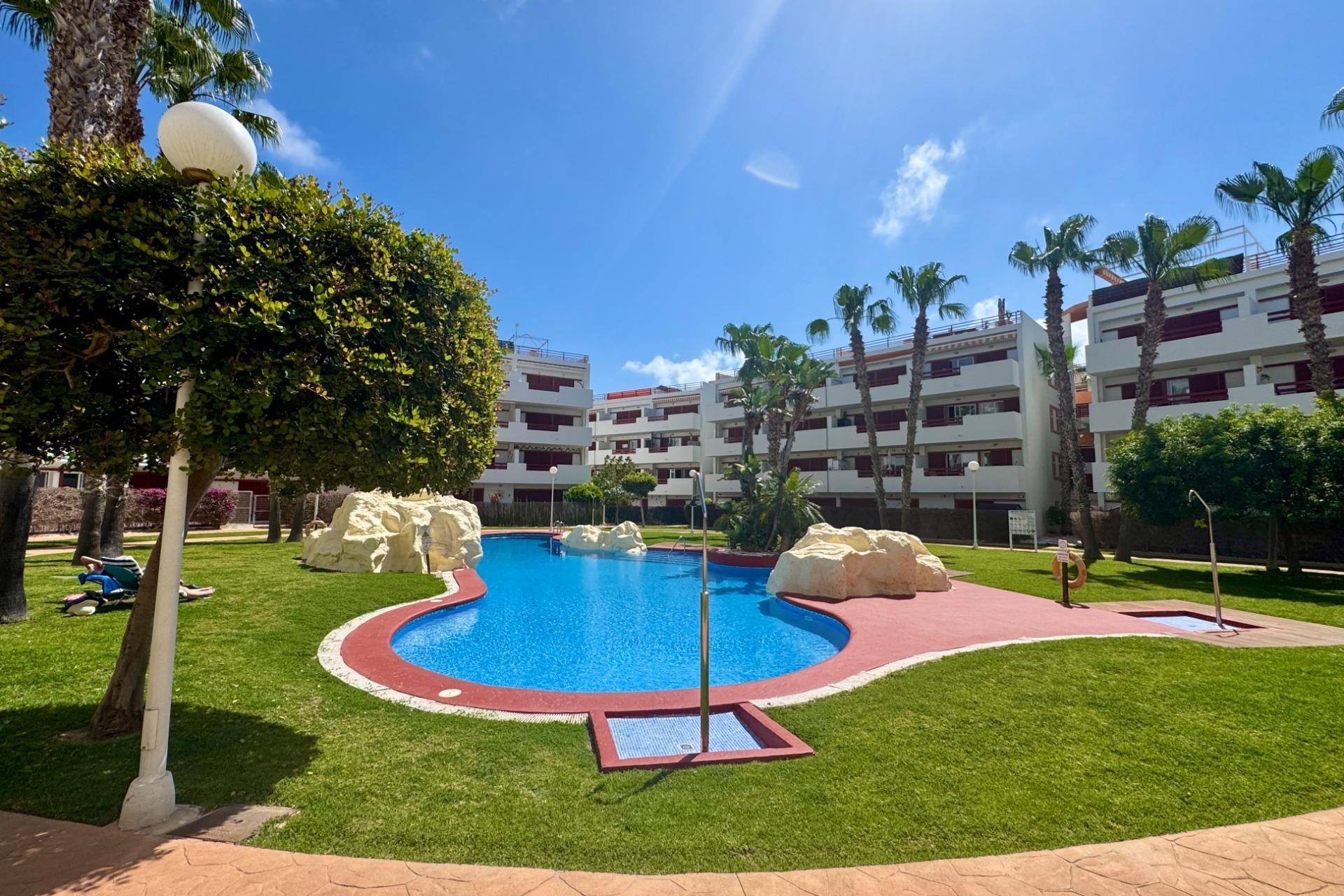 Sprzedaż - Apartament / Mieszkanie -
Orihuela Costa - Punta Prima