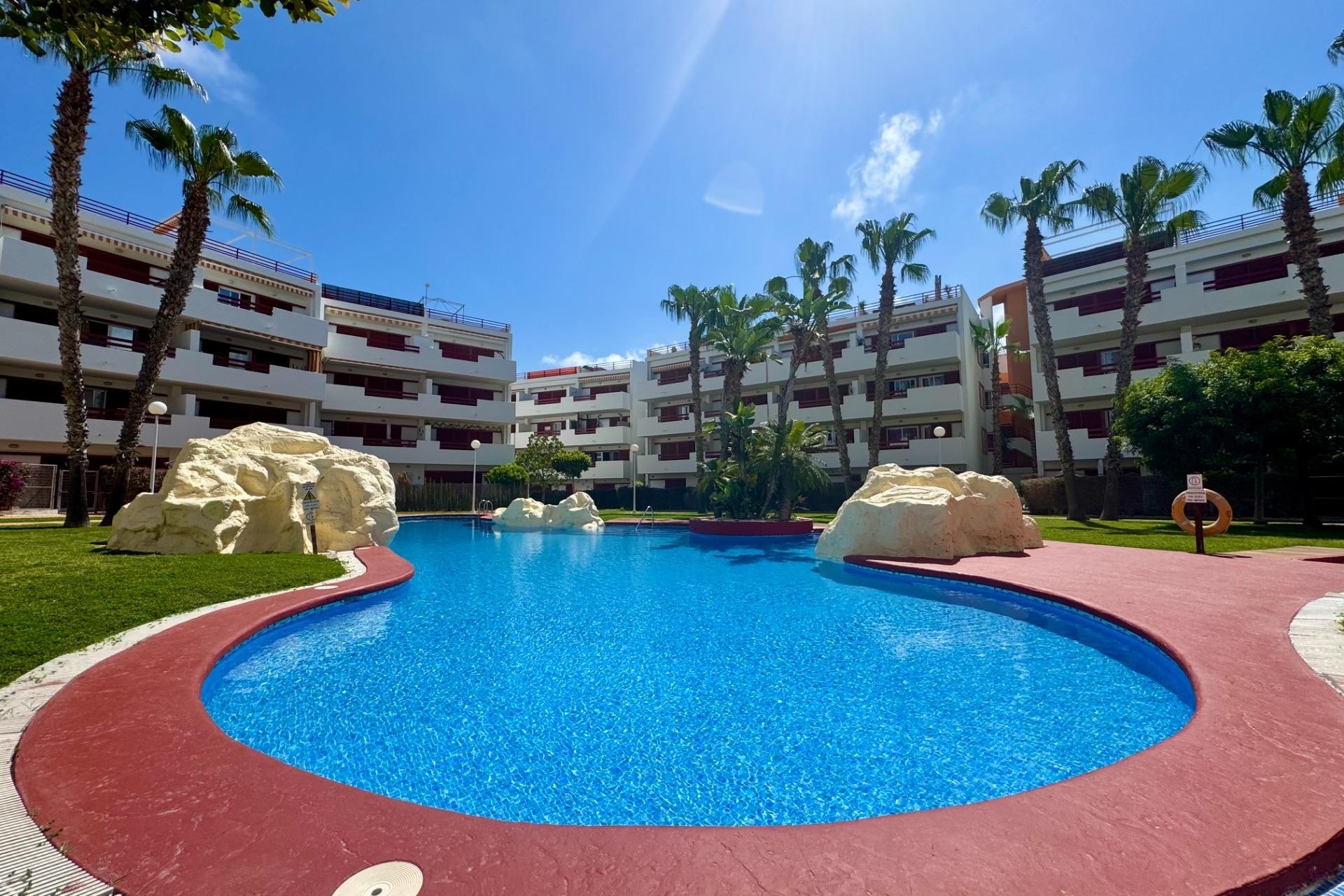 Sprzedaż - Apartament / Mieszkanie -
Orihuela Costa - Punta Prima