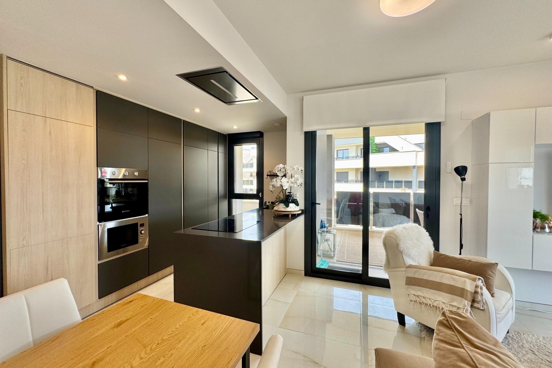 Sprzedaż - Apartament / Mieszkanie -
Orihuela Costa - Punta Prima