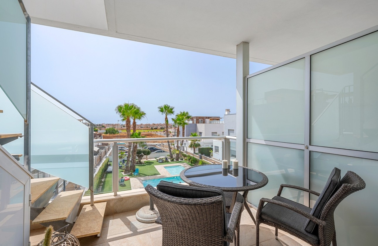 Sprzedaż - Apartament / Mieszkanie -
Orihuela Costa - Punta Prima