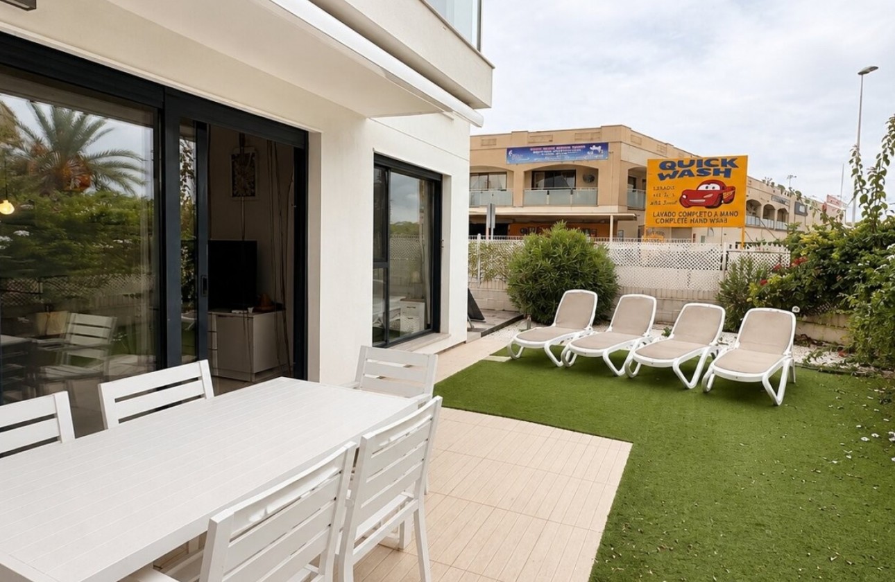 Sprzedaż - Apartament / Mieszkanie -
Orihuela Costa - Punta Prima
