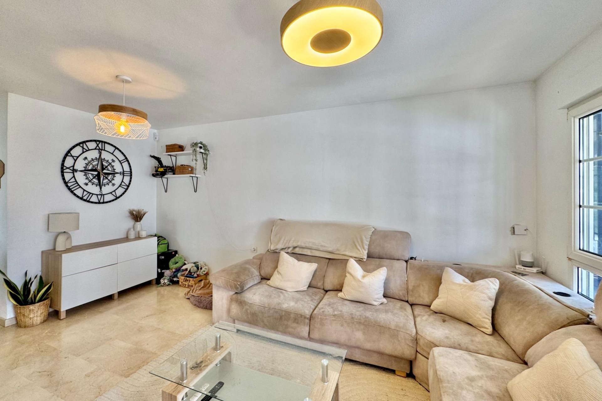 Sprzedaż - Apartament / Mieszkanie -
Orihuela Costa - Villamartín-Las Filipinas