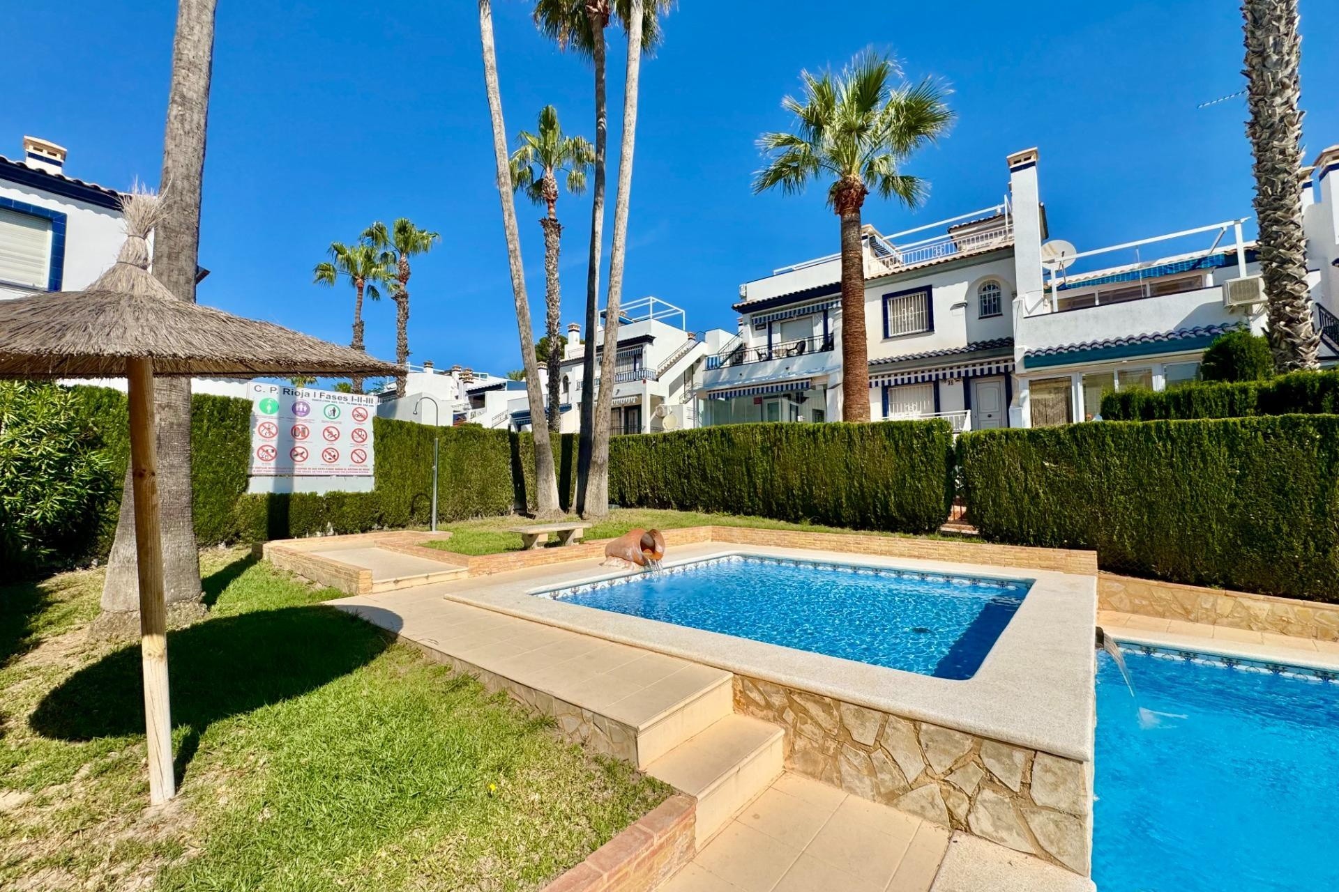 Sprzedaż - Apartament / Mieszkanie -
Orihuela Costa - Villamartín-Las Filipinas