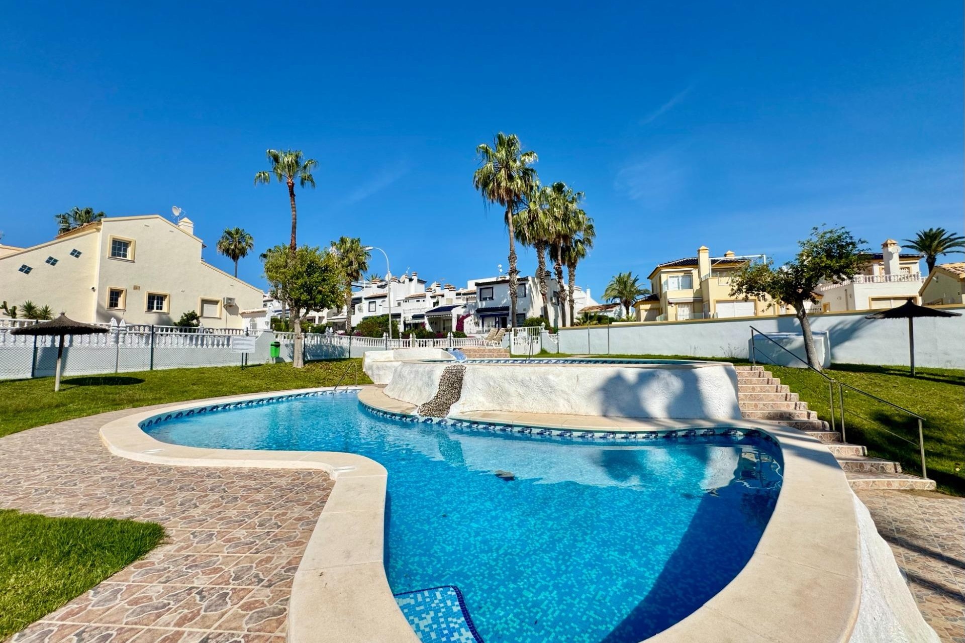 Sprzedaż - Apartament / Mieszkanie -
Orihuela Costa - Villamartín-Las Filipinas