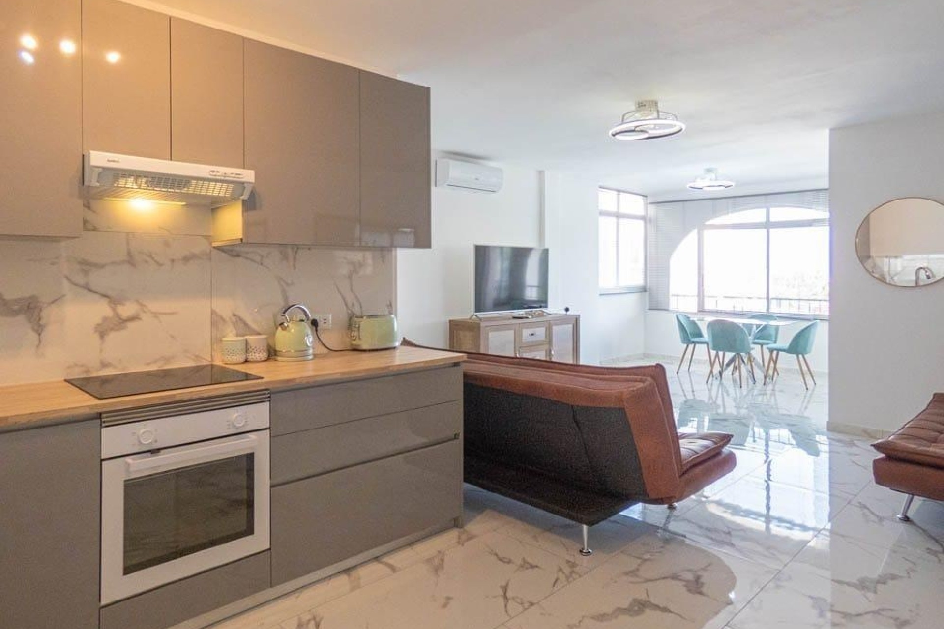 Sprzedaż - Apartament / Mieszkanie -
Orihuela Costa - Villamartín