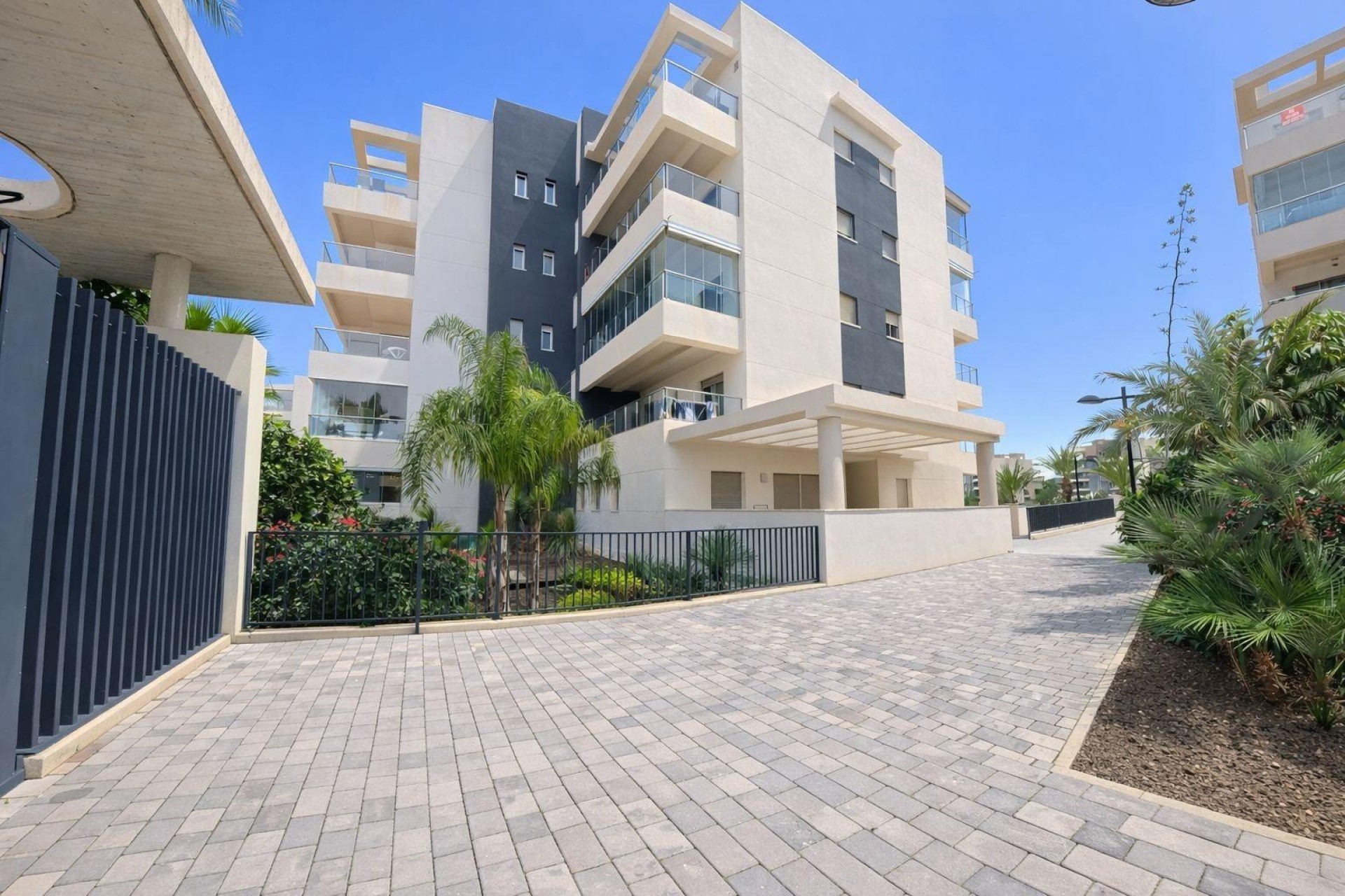 Sprzedaż - Apartament / Mieszkanie -
Orihuela Costa - Villamartín