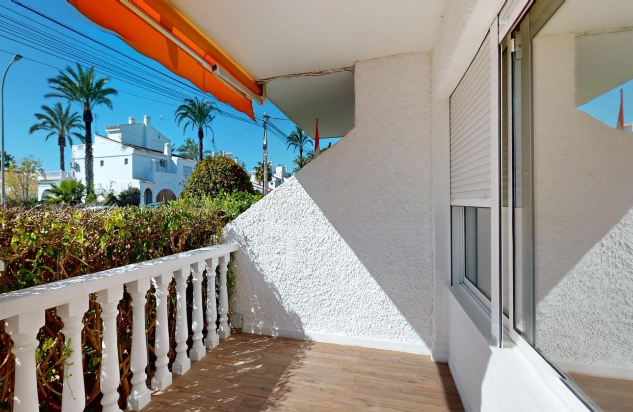 Sprzedaż - Apartament / Mieszkanie -
Orihuela Costa - Villamartín