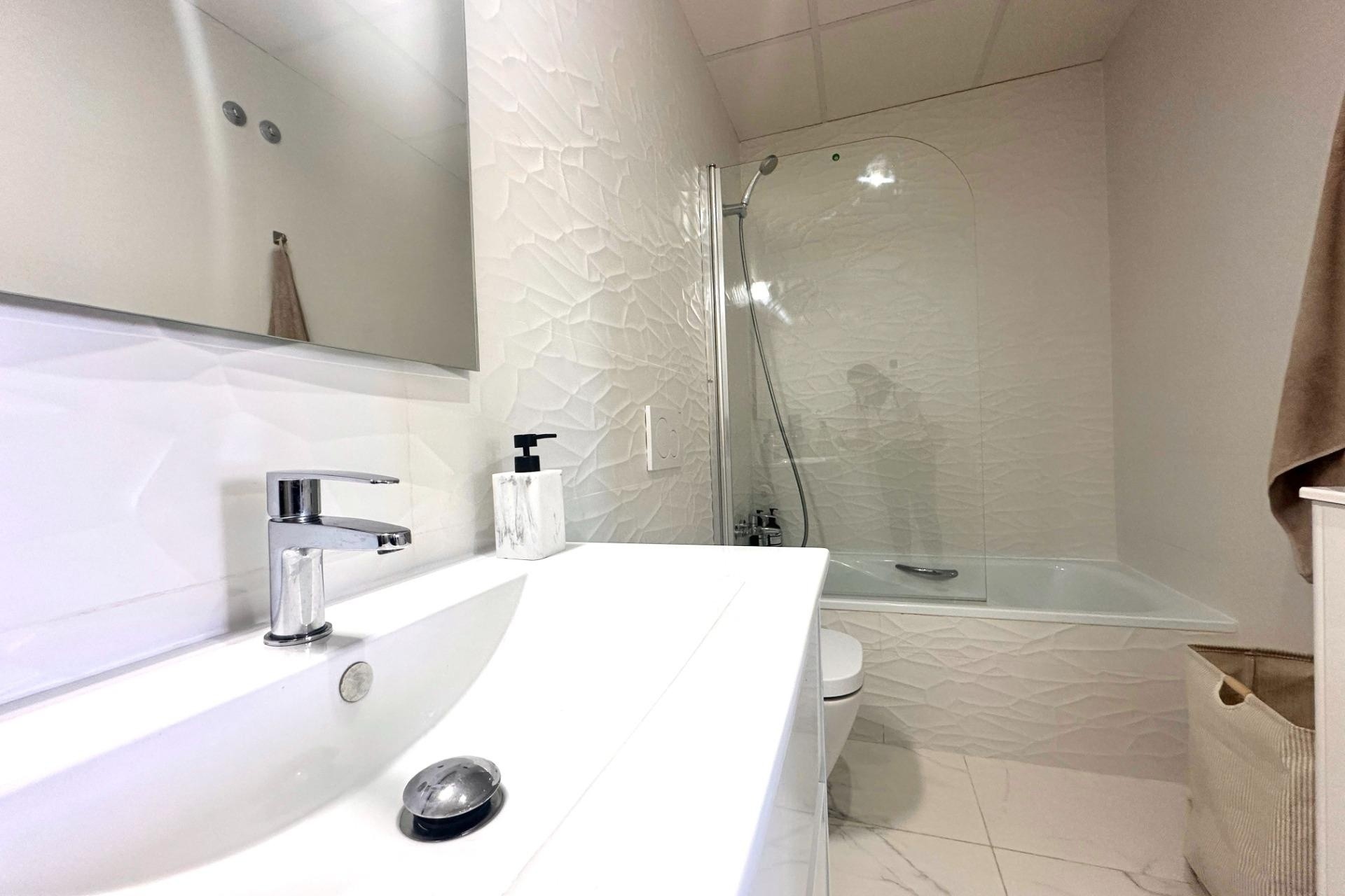 Sprzedaż - Apartament / Mieszkanie -
Orihuela Costa - Villamartín