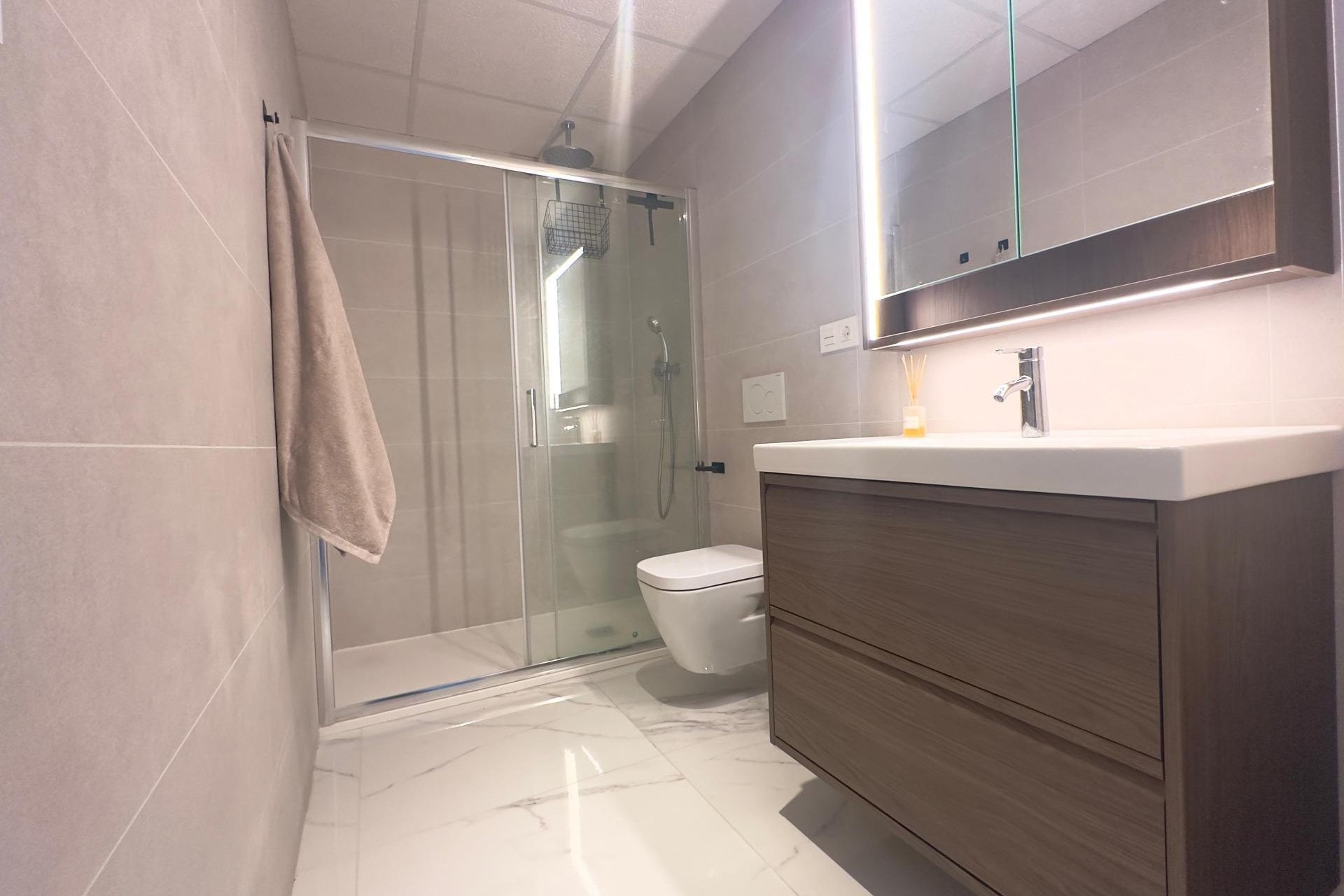 Sprzedaż - Apartament / Mieszkanie -
Orihuela Costa - Villamartín