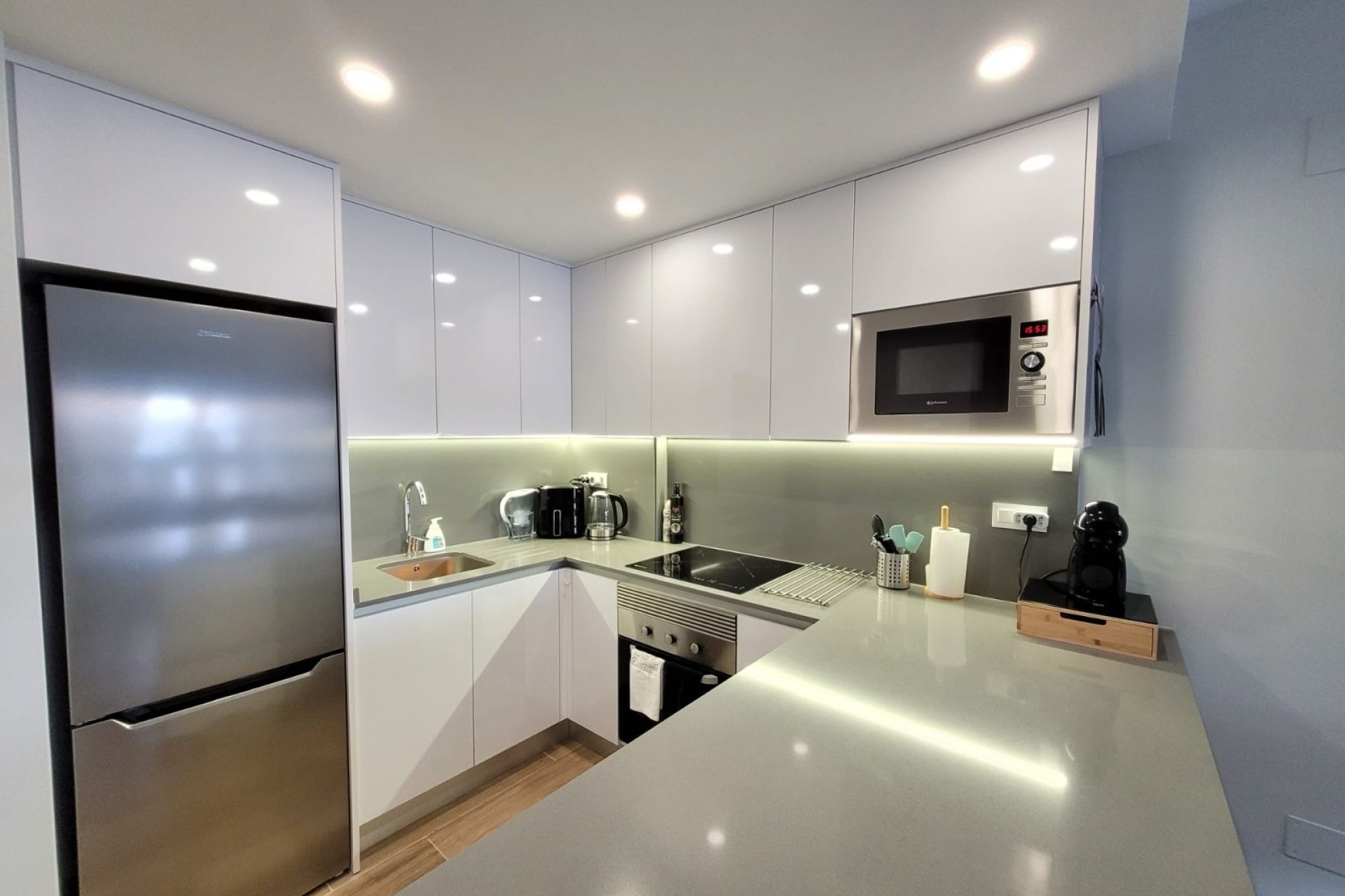 Sprzedaż - Apartament / Mieszkanie -
Orihuela Costa
