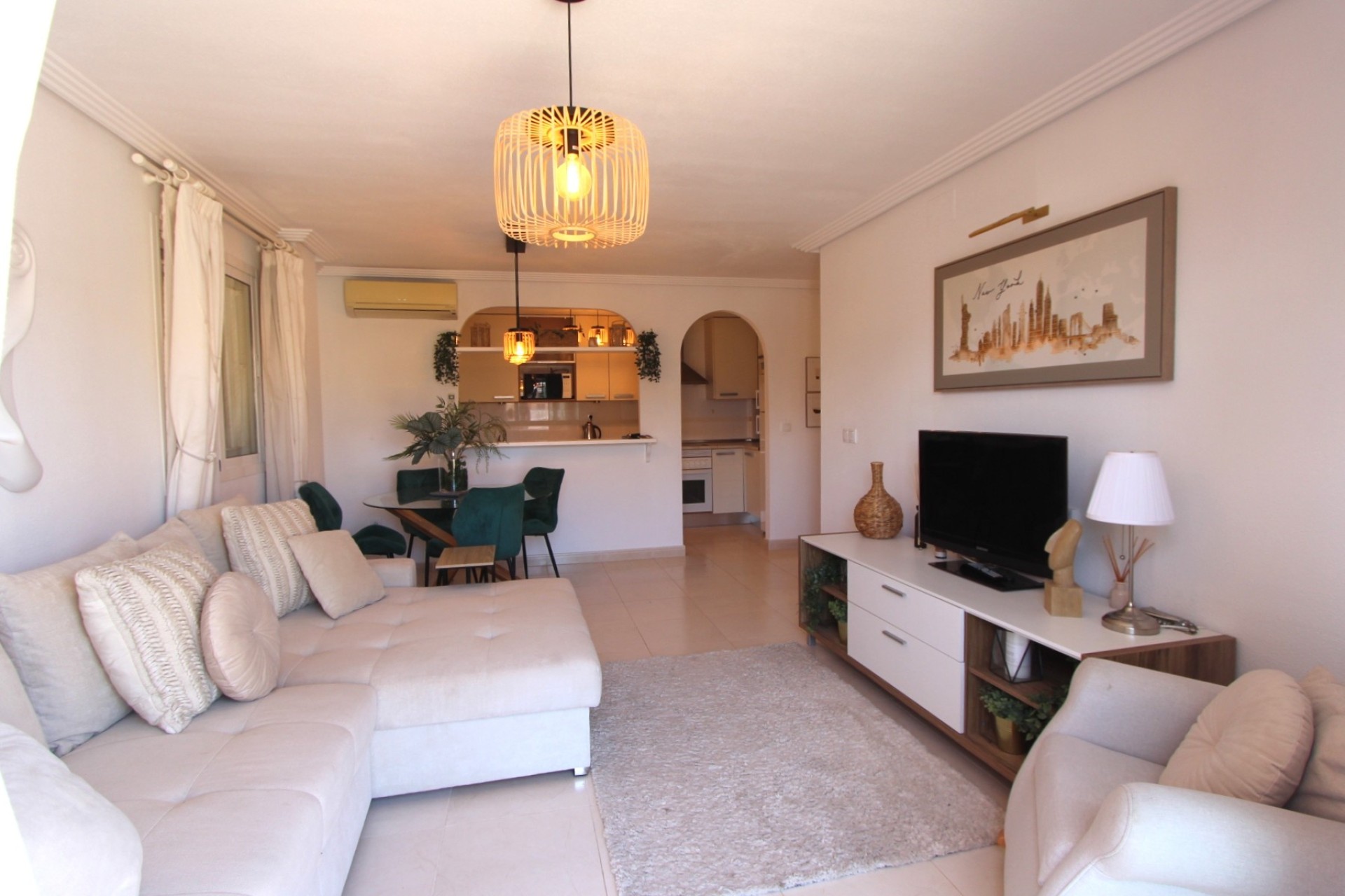 Sprzedaż - Apartament / Mieszkanie -
Orihuela Costa
