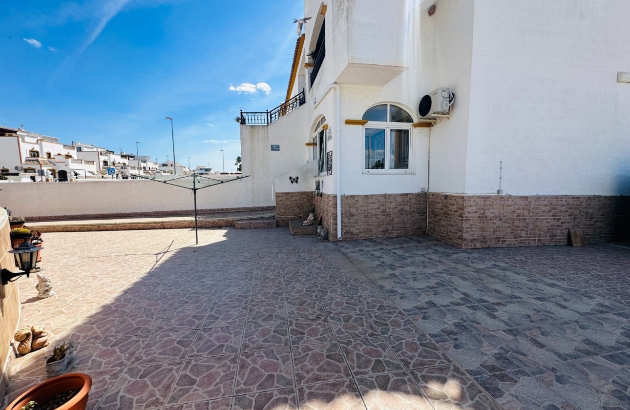 Sprzedaż - Apartament / Mieszkanie -
Orihuela - Entre Naranjos - Vistabella Golf